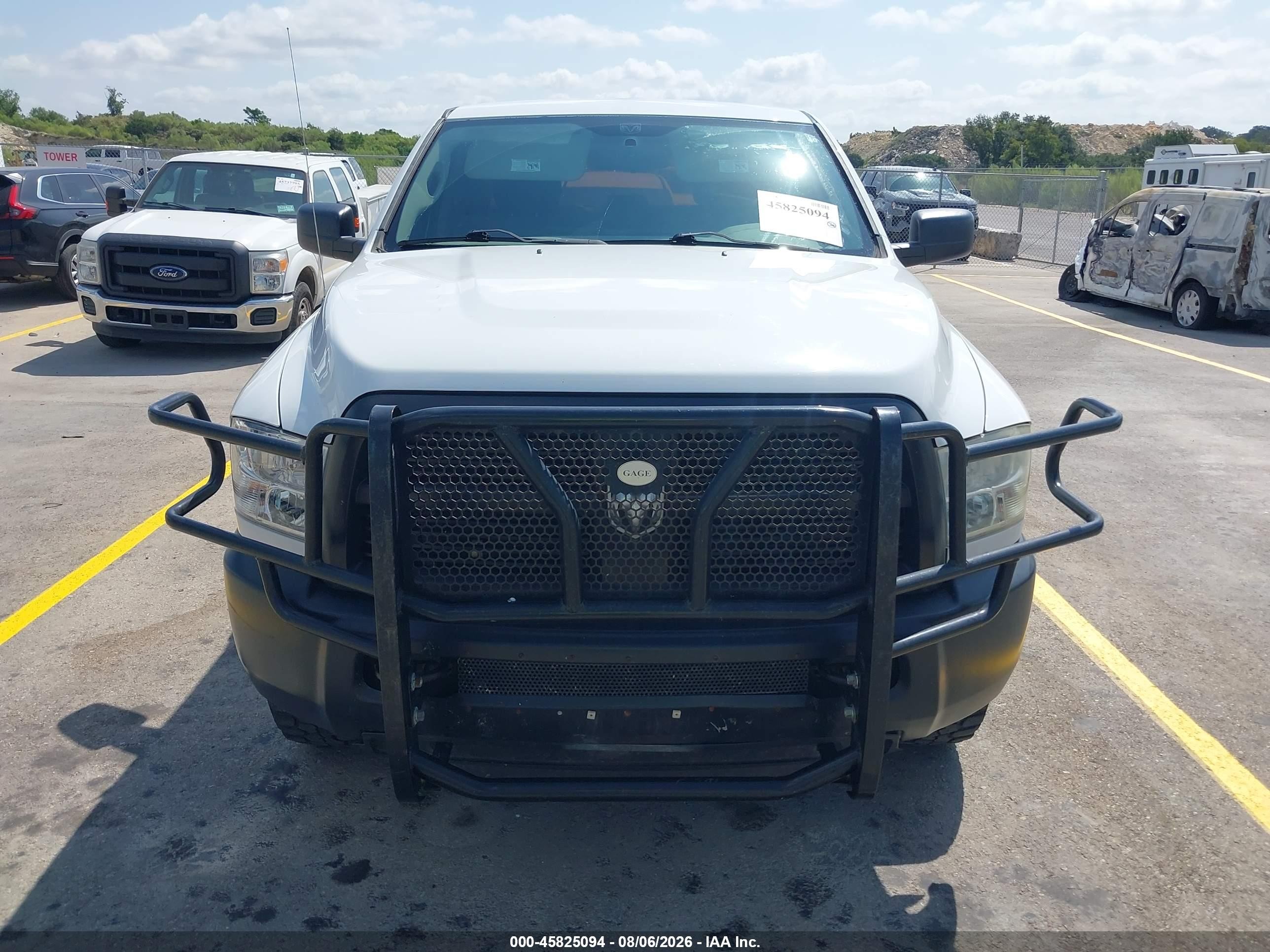 2012 Ram 2500 St White vin: 3C6UD5CL6CG269054