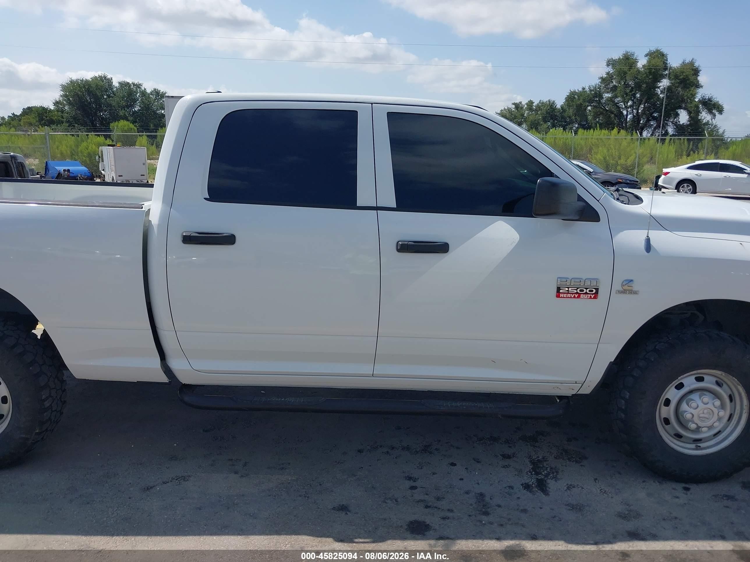 2012 Ram 2500 St White vin: 3C6UD5CL6CG269054
