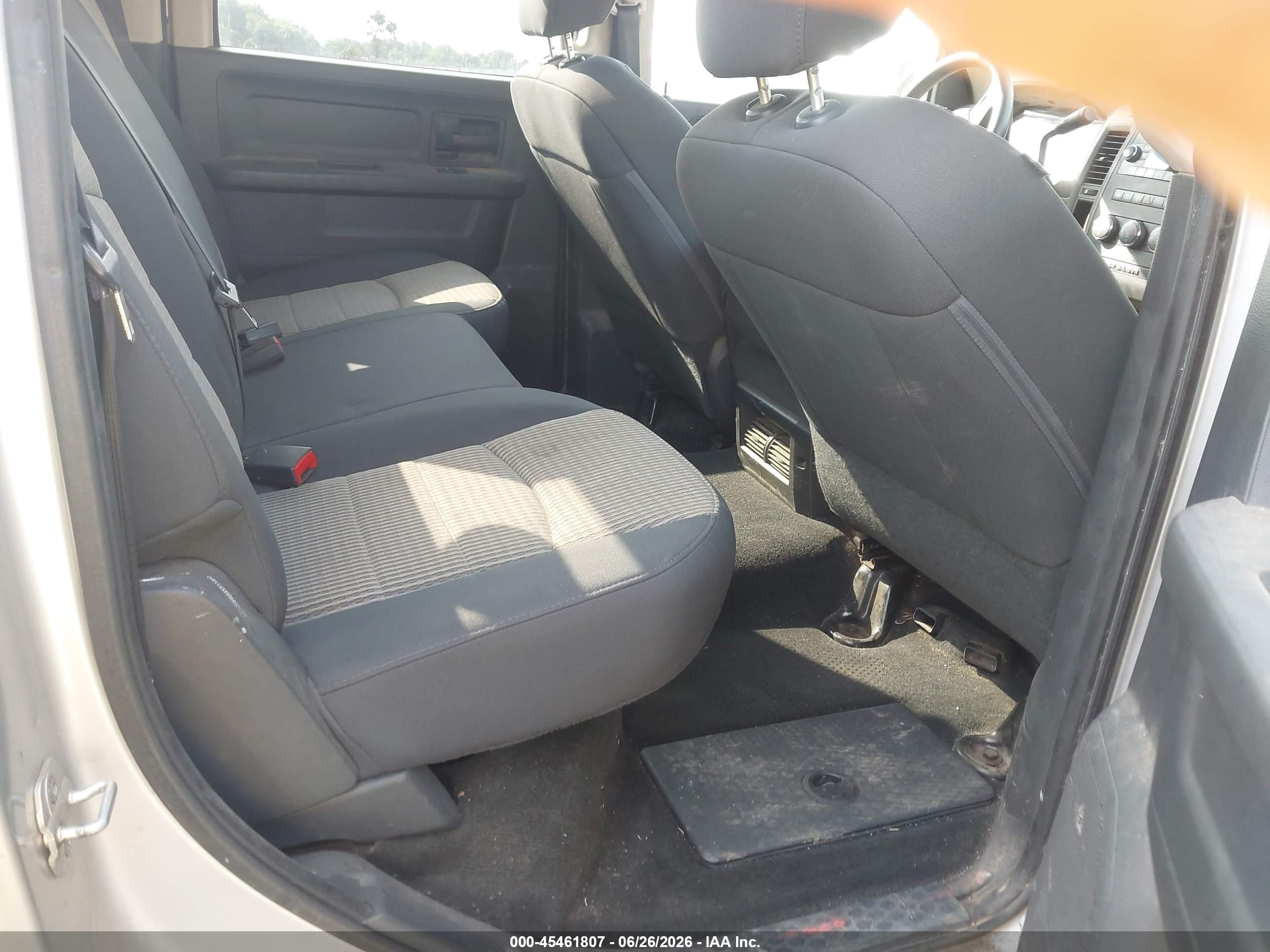 2012 Ram 2500 St Silver vin: 3C6UD5CL6CG291426