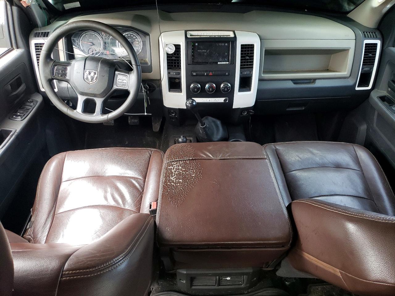 2012 Dodge Ram 2500 St Белый vin: 3C6UD5CL7CG182151
