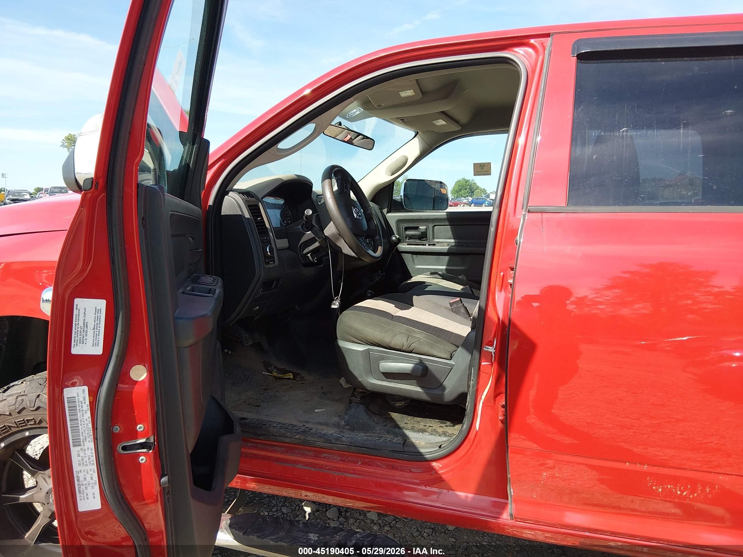 2012 Ram 2500 St Red vin: 3C6UD5CLXCG272345