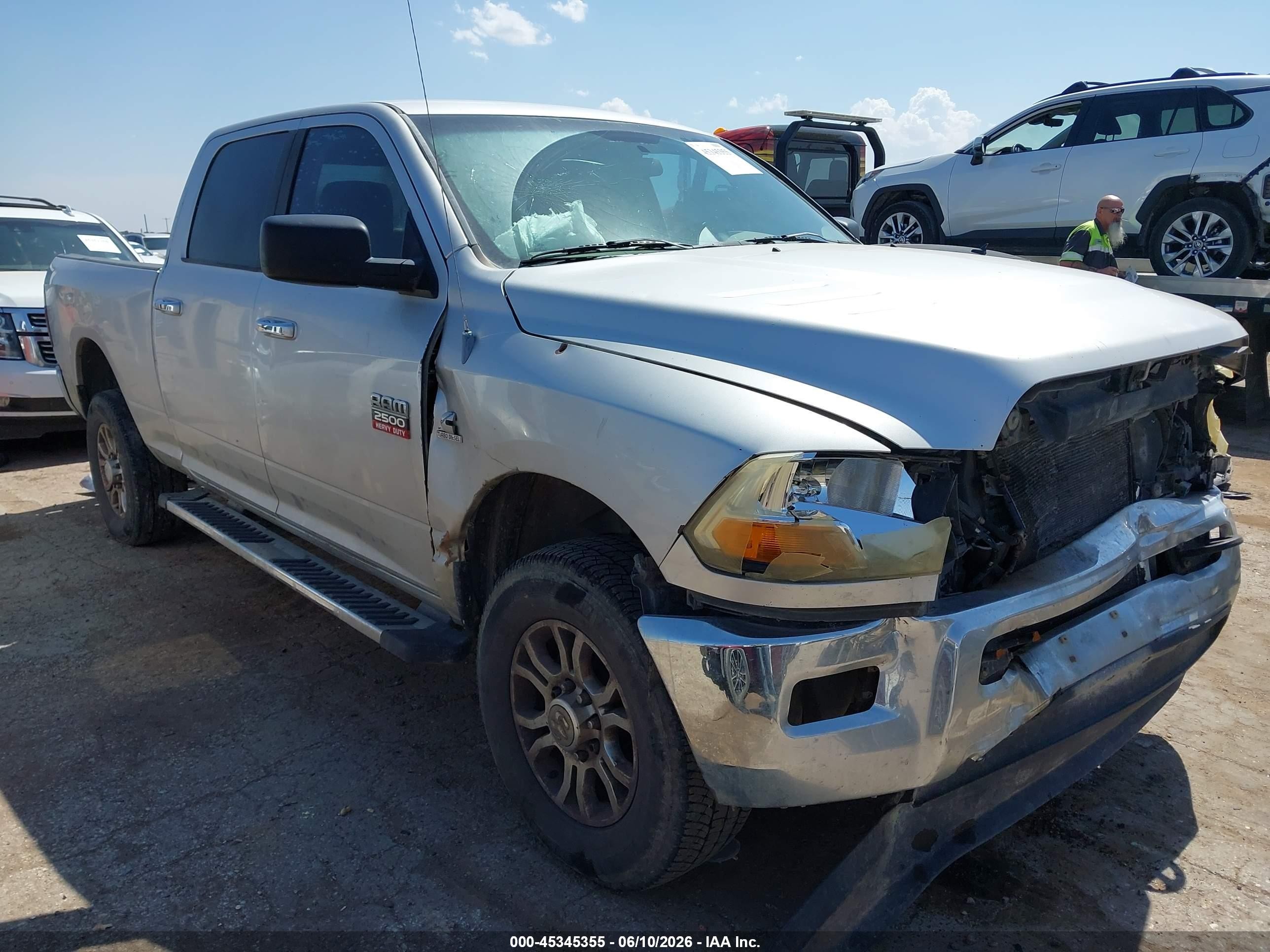 2012 Ram 2500 Slt Silver vin: 3C6UD5DL2CG217371