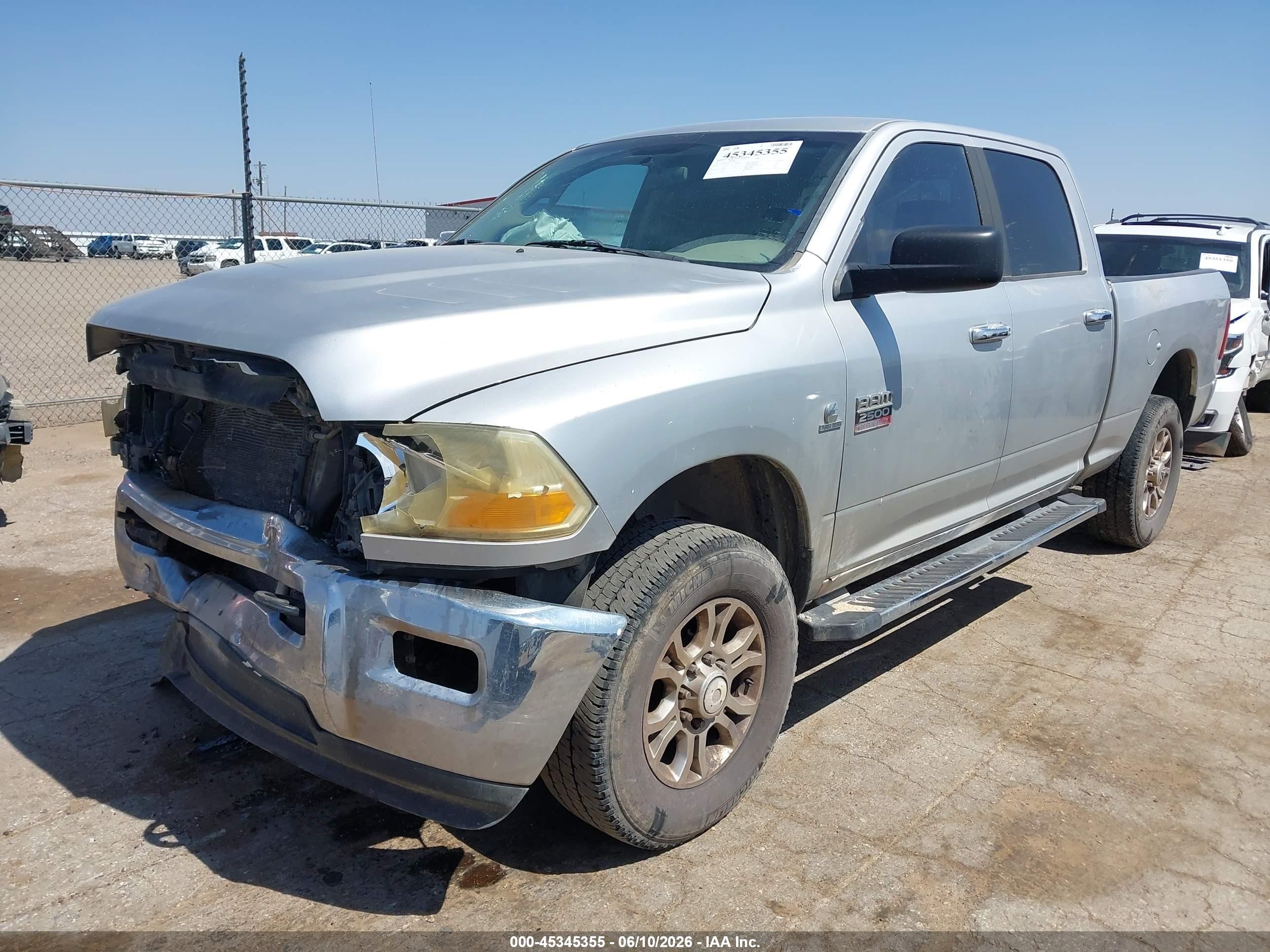 2012 Ram 2500 Slt Silver vin: 3C6UD5DL2CG217371
