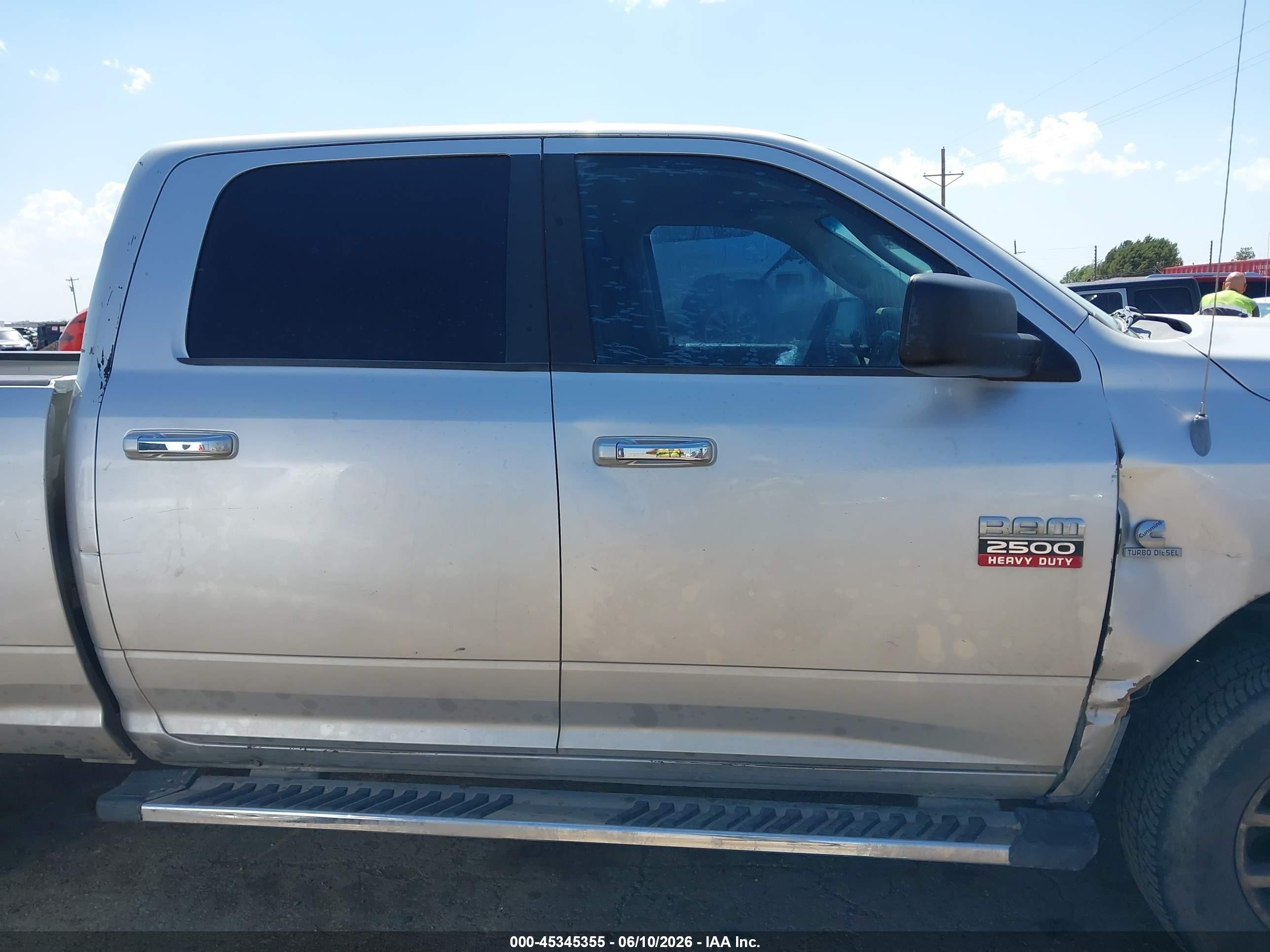 2012 Ram 2500 Slt Silver vin: 3C6UD5DL2CG217371