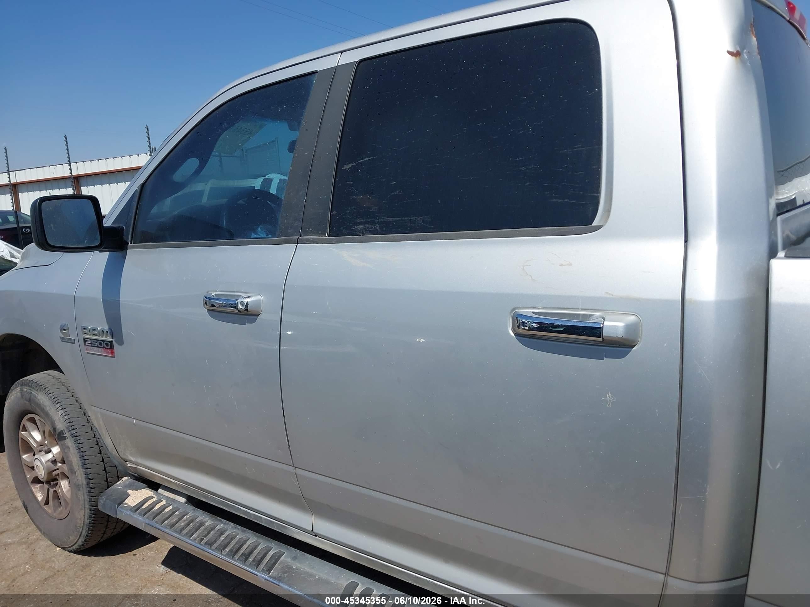 2012 Ram 2500 Slt Silver vin: 3C6UD5DL2CG217371