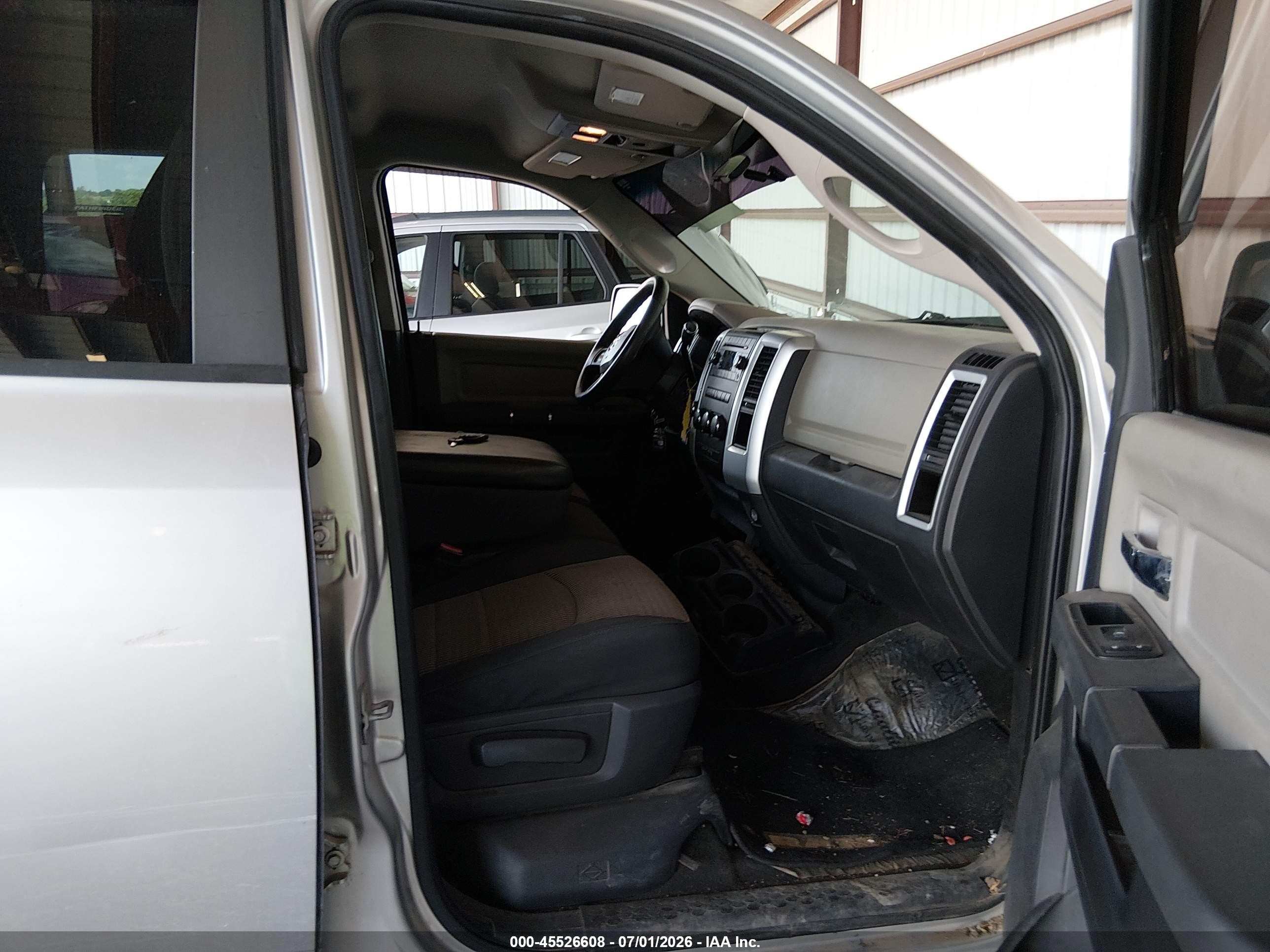 2012 Ram 2500 Slt Серебряный vin: 3C6UD5DL3CG259337