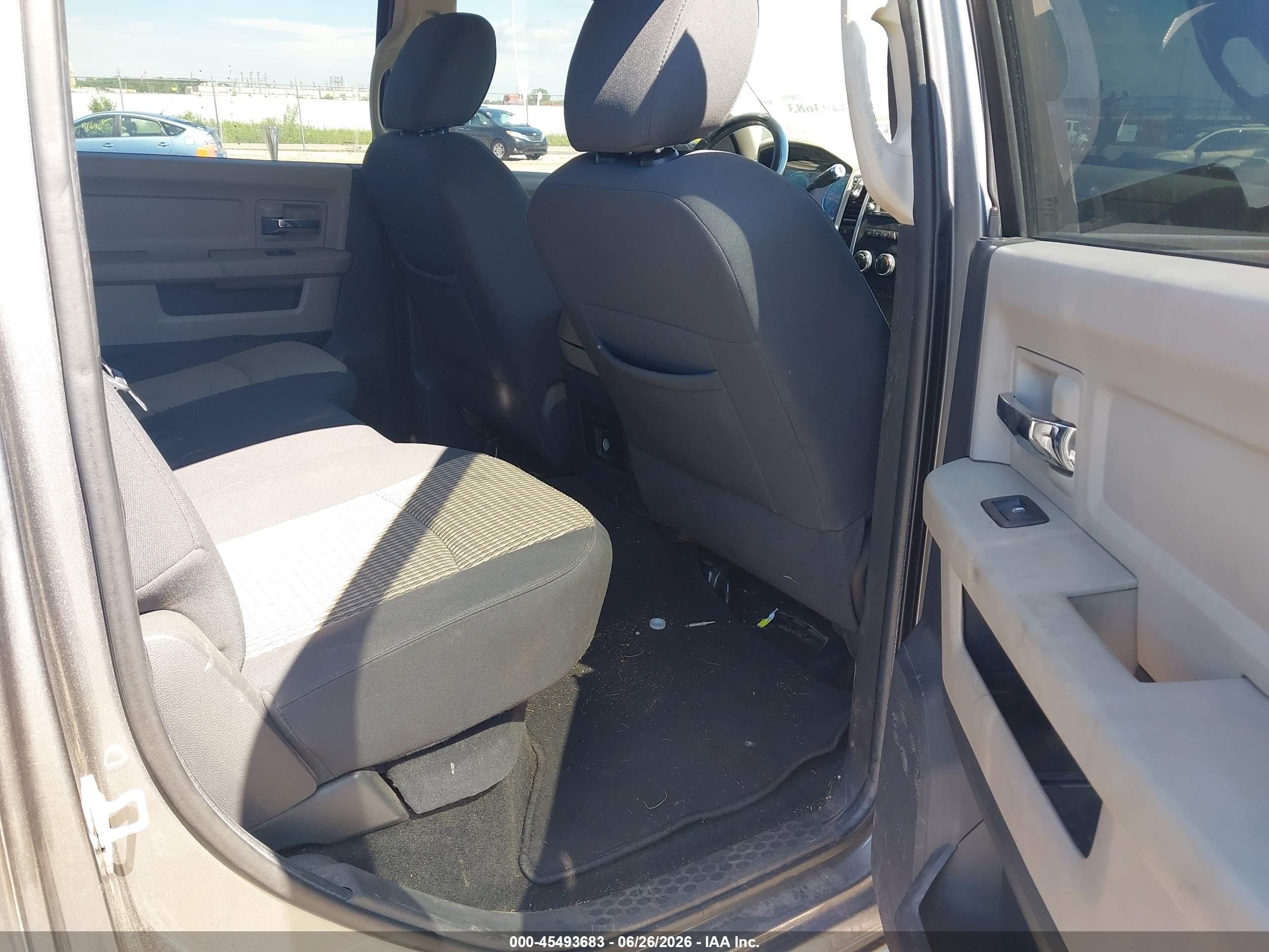 2012 Ram 2500 Big Horn Gray vin: 3C6UD5DL4CG135030