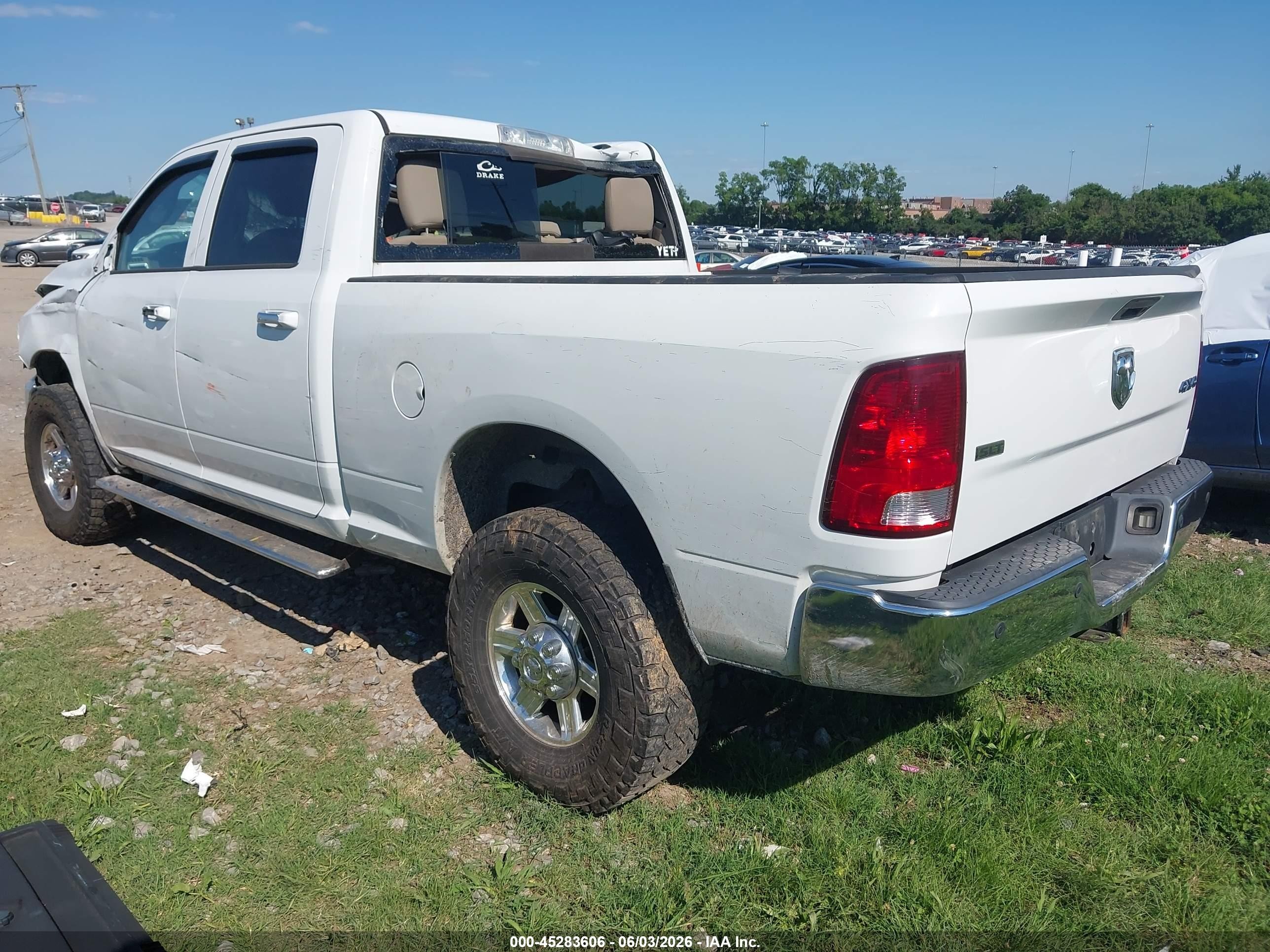 2012 Ram 2500 Slt Белый vin: 3C6UD5DL9CG225810