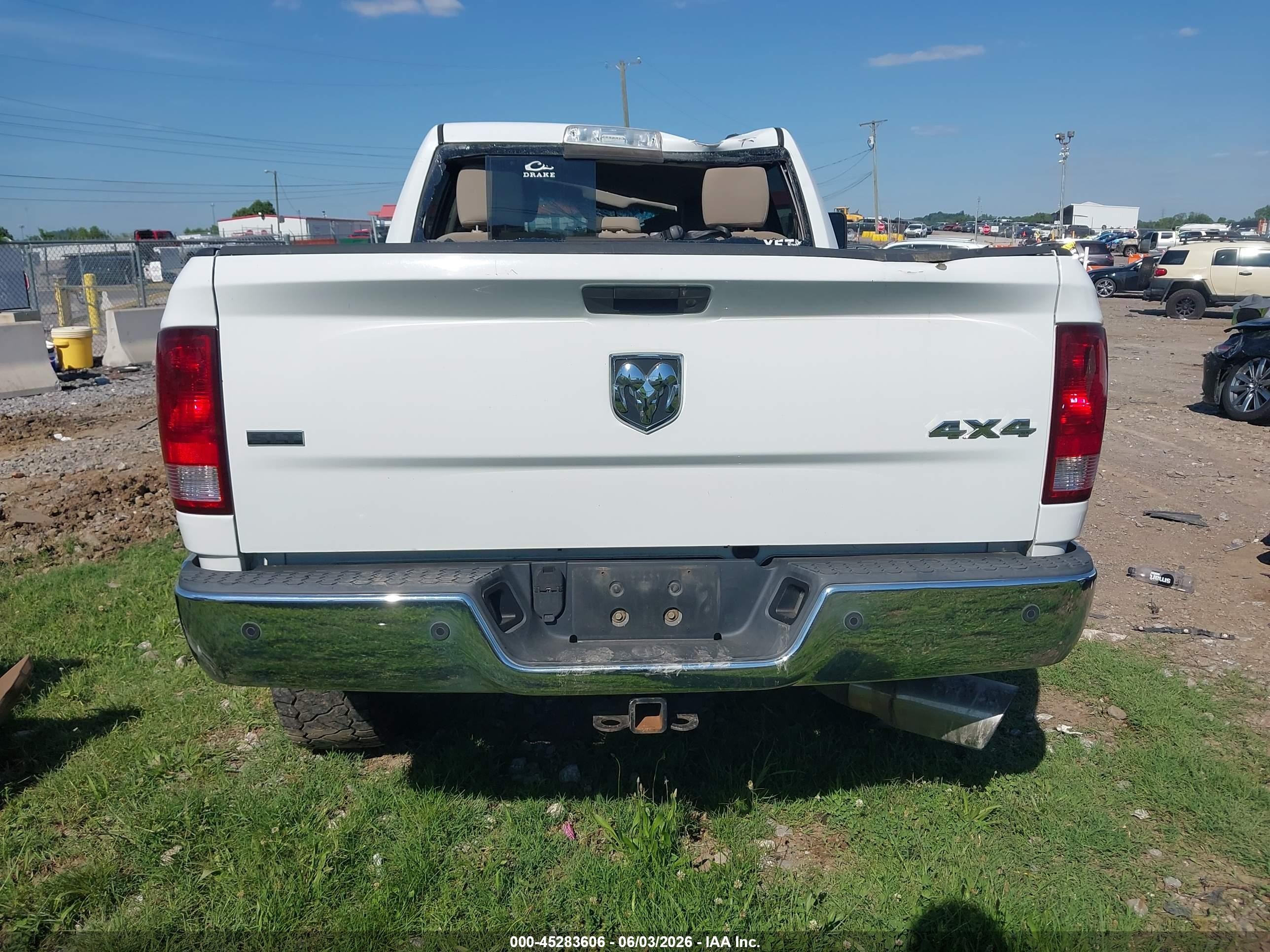 2012 Ram 2500 Slt Белый vin: 3C6UD5DL9CG225810