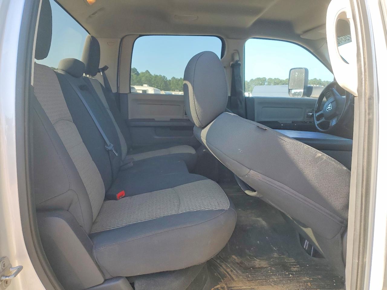 2012 Dodge 2500 Silver vin: 3C6UD5DL9CG292911