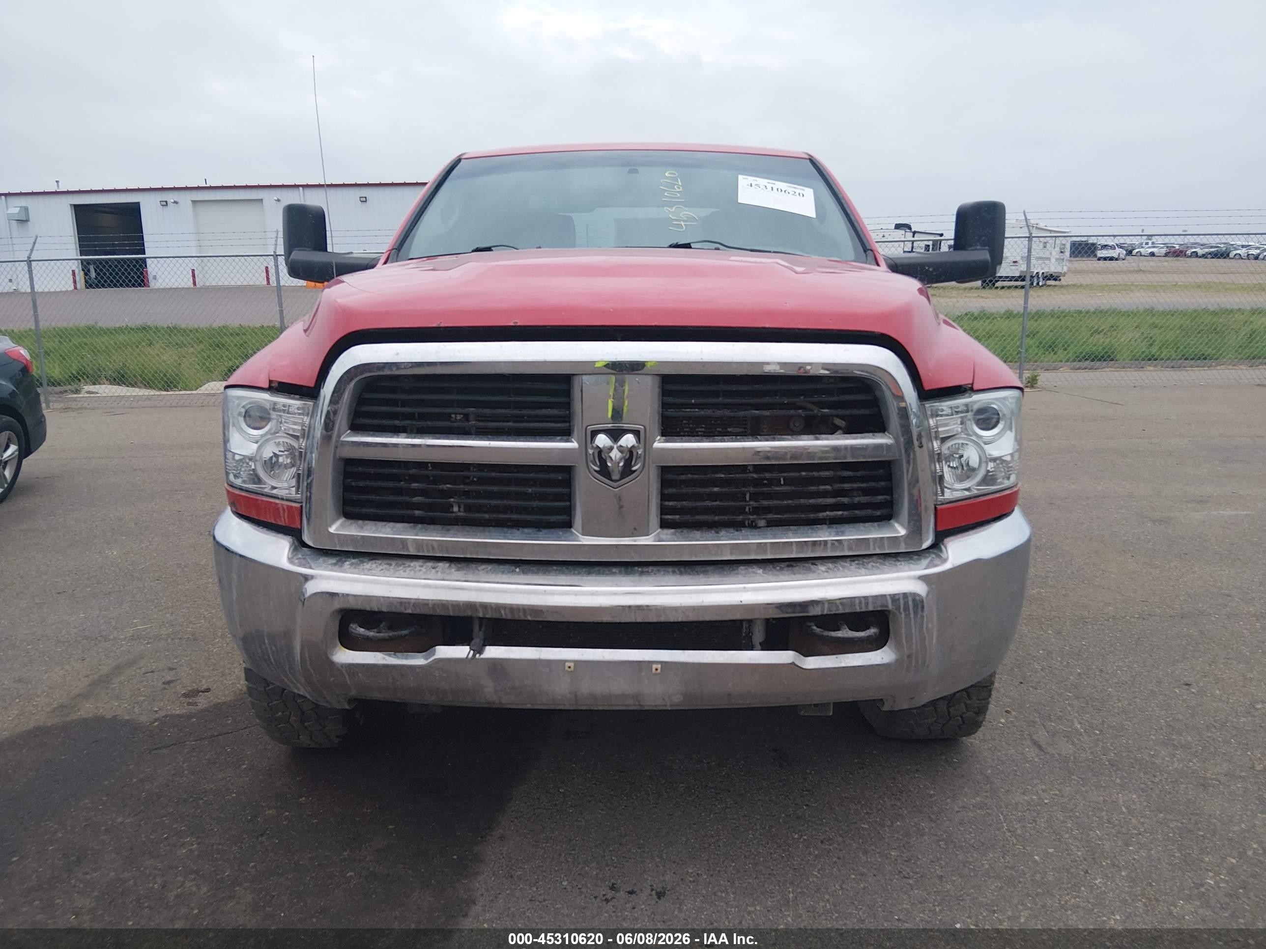 2012 Ram 2500 St Red vin: 3C6UD5HL2CG225724