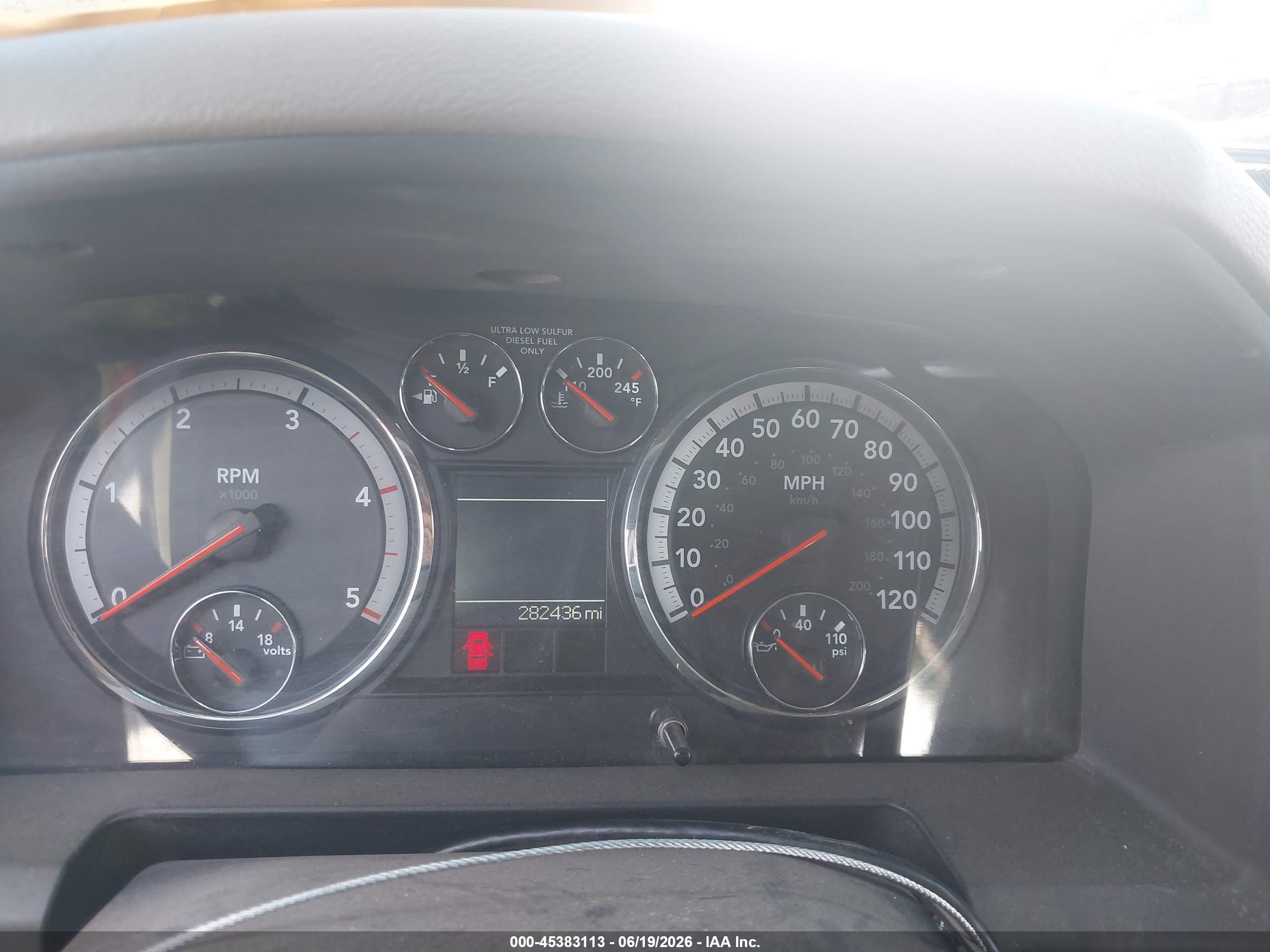 2012 Ram 2500 St White vin: 3C6UD5HL4CG131134