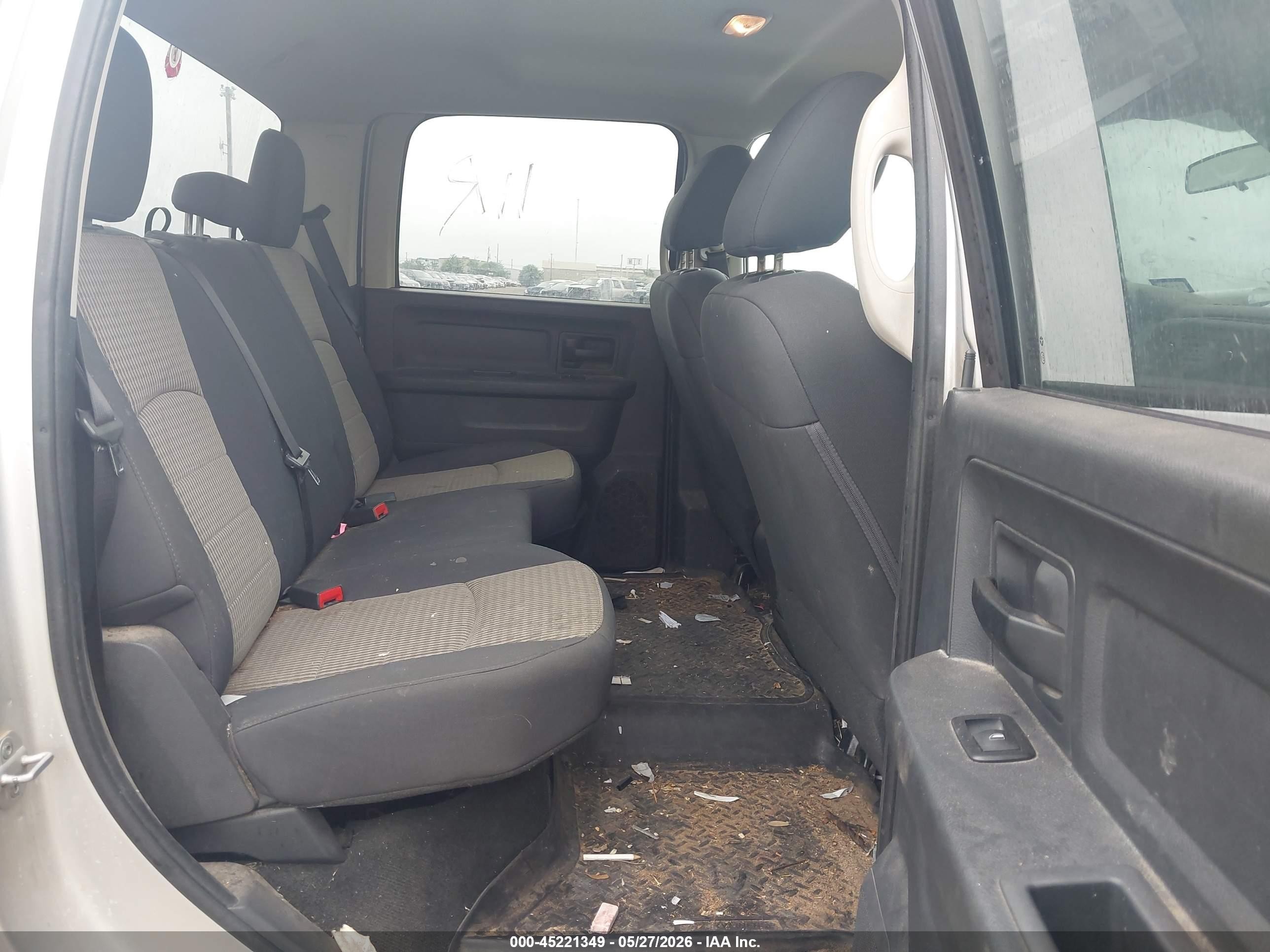 2012 Ram 2500 St Silver vin: 3C6UD5HL8CG182829