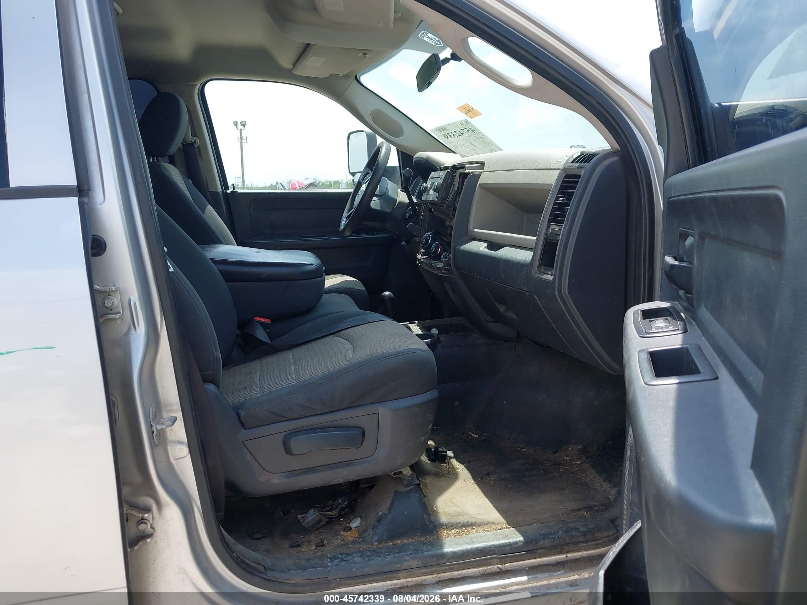 2012 Ram 2500 St Silver vin: 3C6UD5HL8CG225307