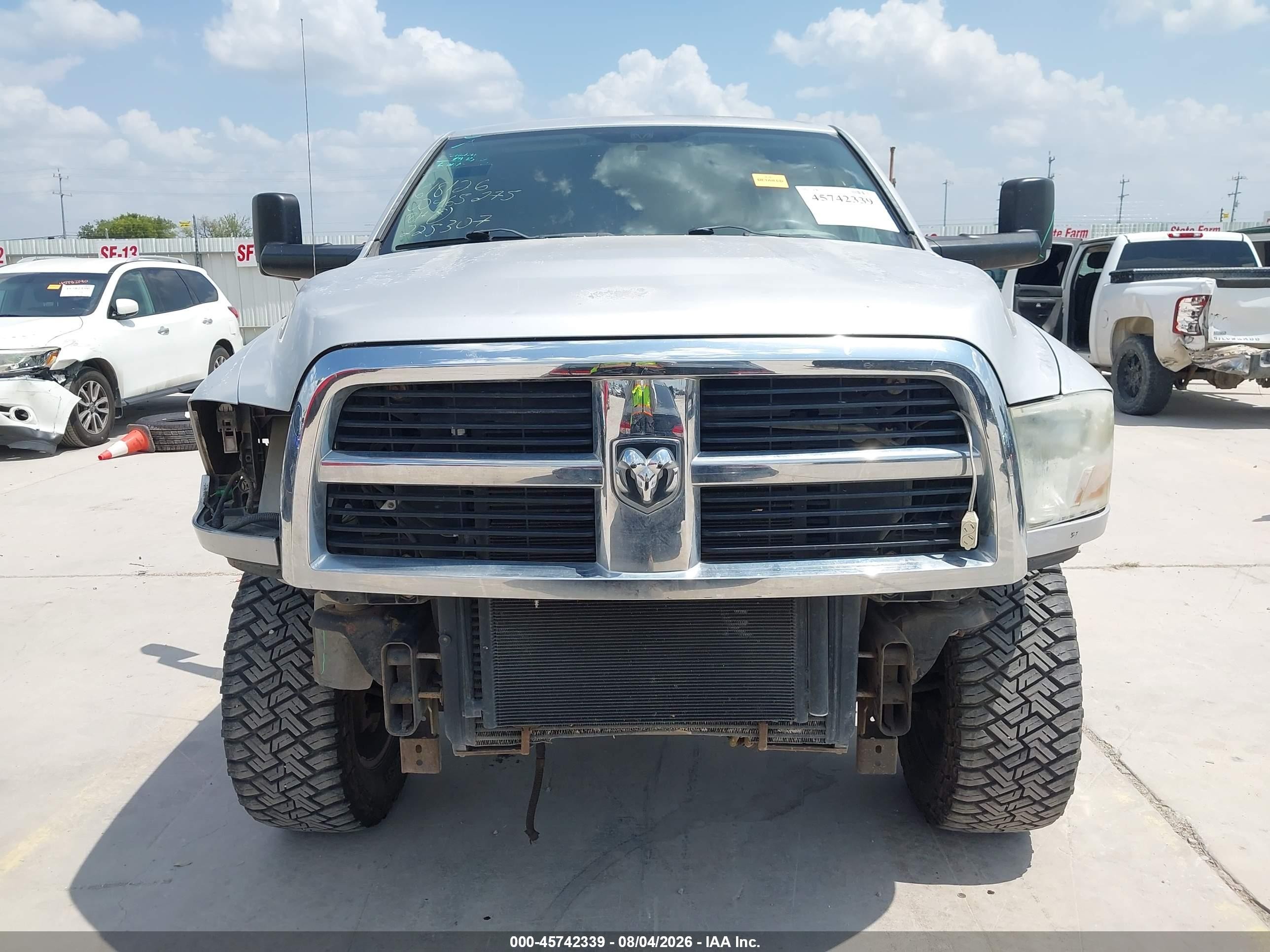 2012 Ram 2500 St Silver vin: 3C6UD5HL8CG225307