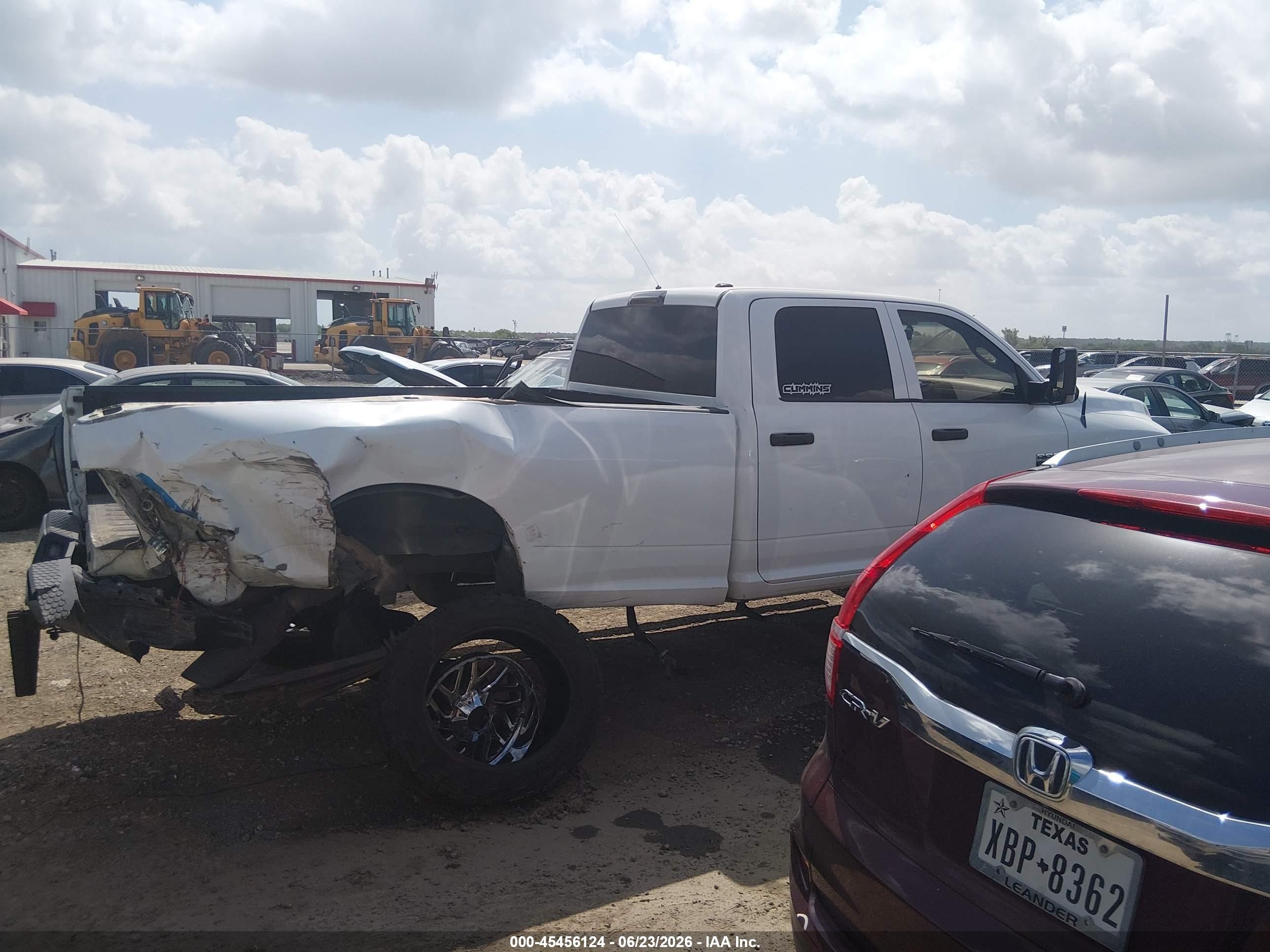 2012 Ram 2500 St White vin: 3C6UD5HL9CG284088