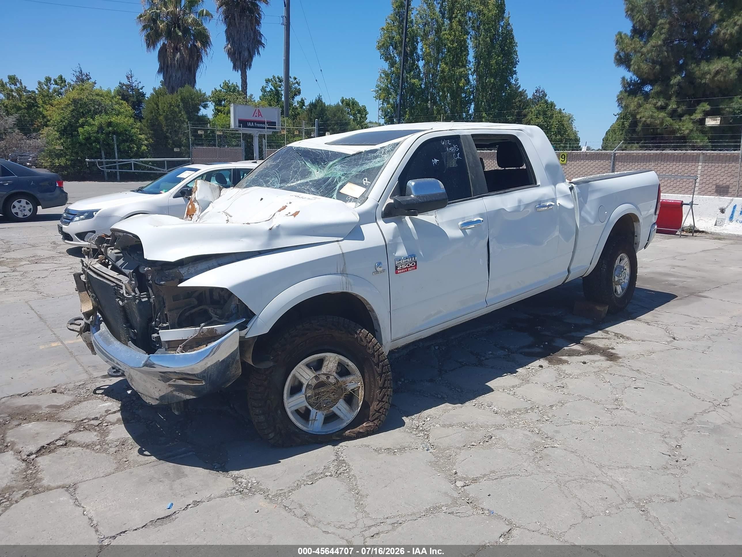 2012 Ram 2500 Laramie White vin: 3C6UD5NL0CG171828