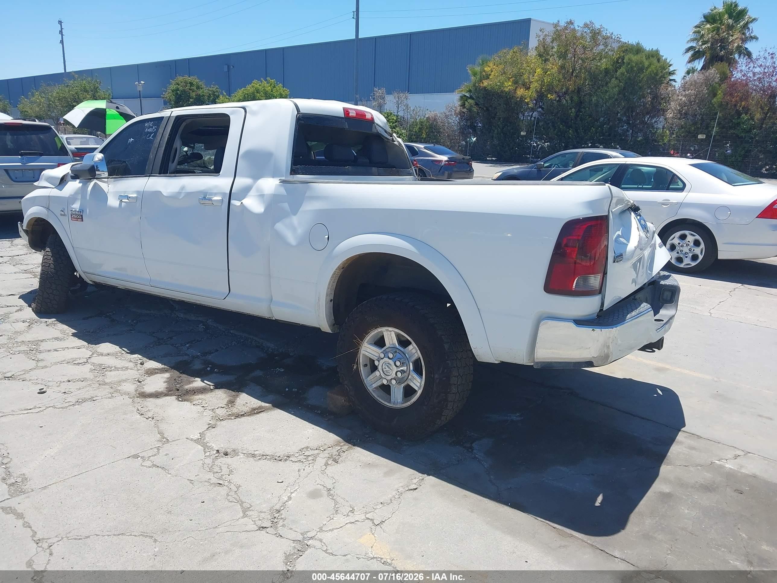 2012 Ram 2500 Laramie White vin: 3C6UD5NL0CG171828