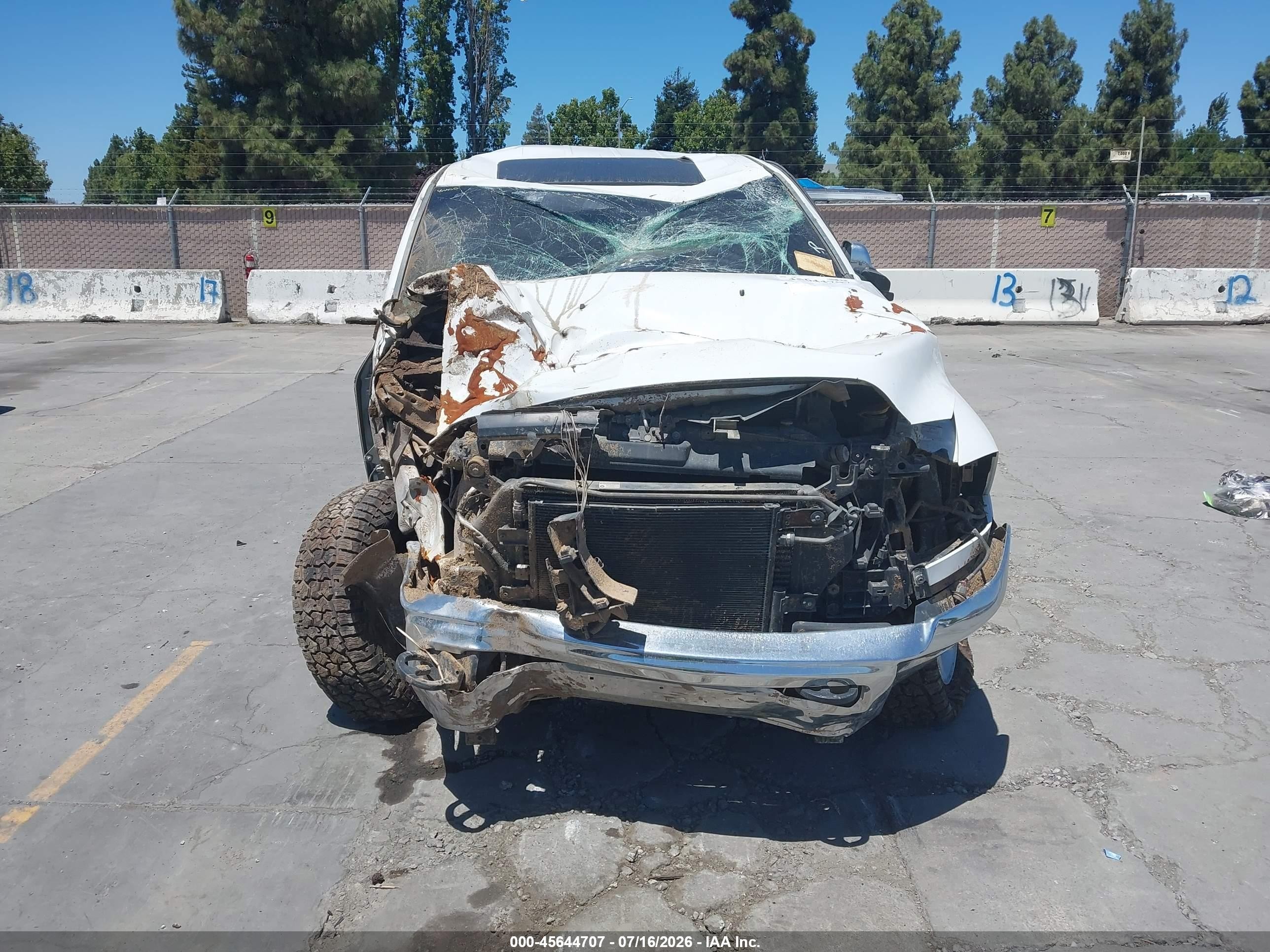 2012 Ram 2500 Laramie White vin: 3C6UD5NL0CG171828