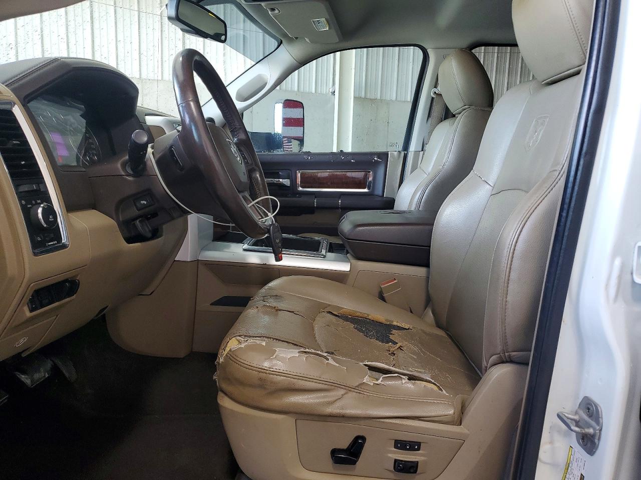 2012 Dodge Ram 2500 Laramie White vin: 3C6UD5NL4CG199518