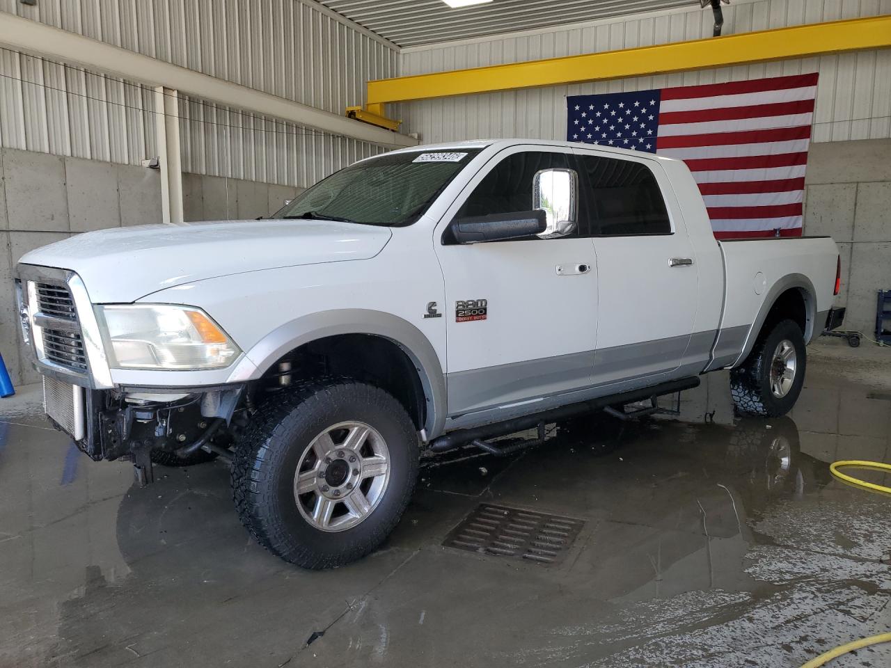 2012 Dodge Ram 2500 Laramie White vin: 3C6UD5NL4CG199518 Damage: Left Front Center Cap, Missing, Replacement Required