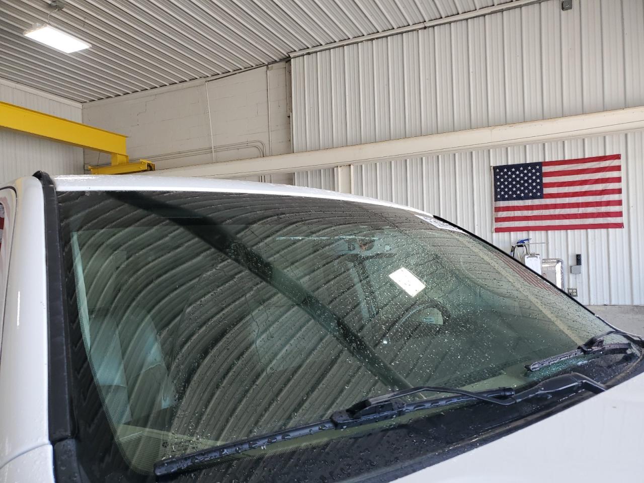 2012 Dodge Ram 2500 Laramie White vin: 3C6UD5NL4CG199518 Damage: Windshield, Broken, Replacement Required