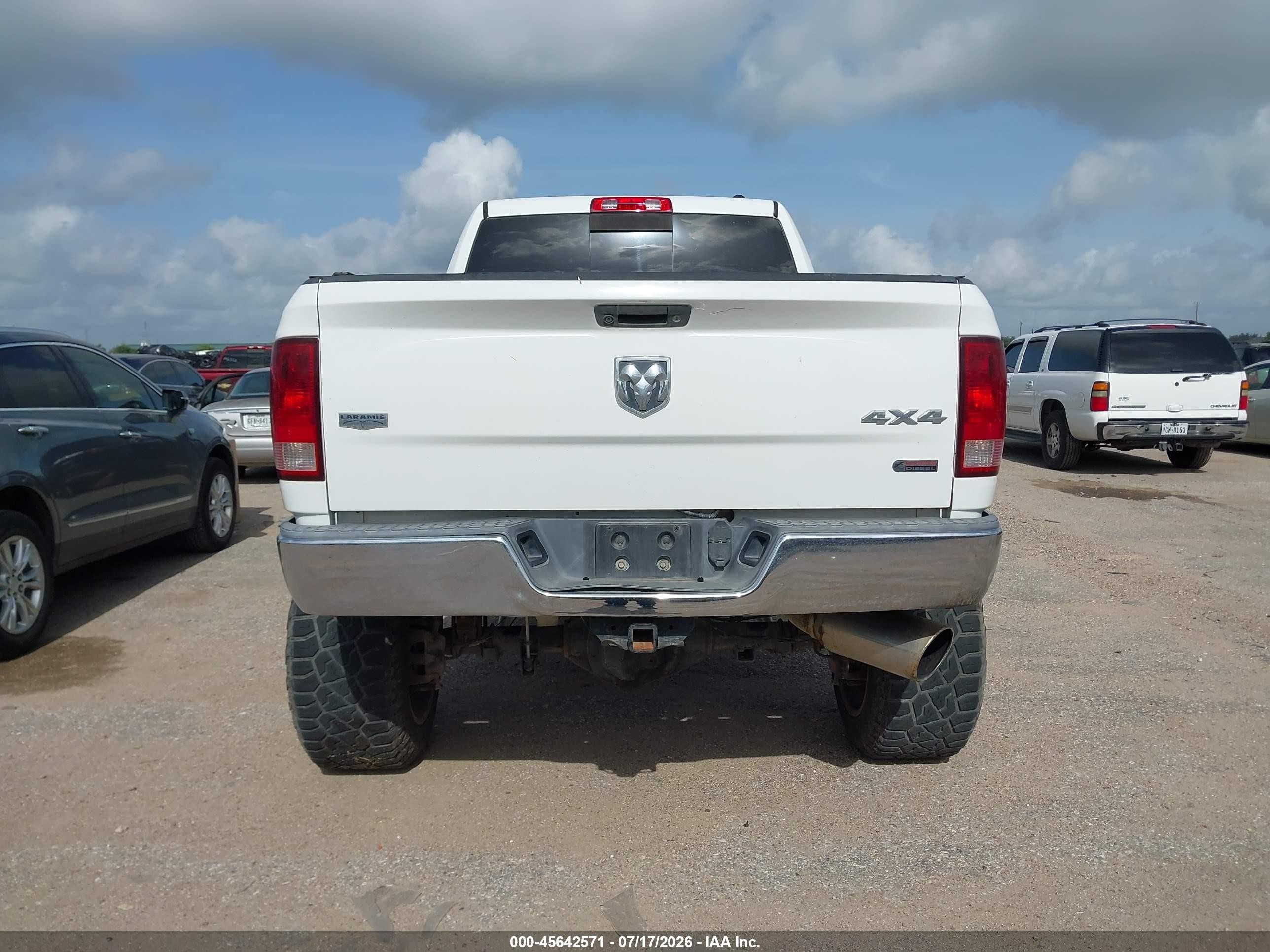 2012 Ram 2500 Laramie White vin: 3C6UD5NL4CG316417