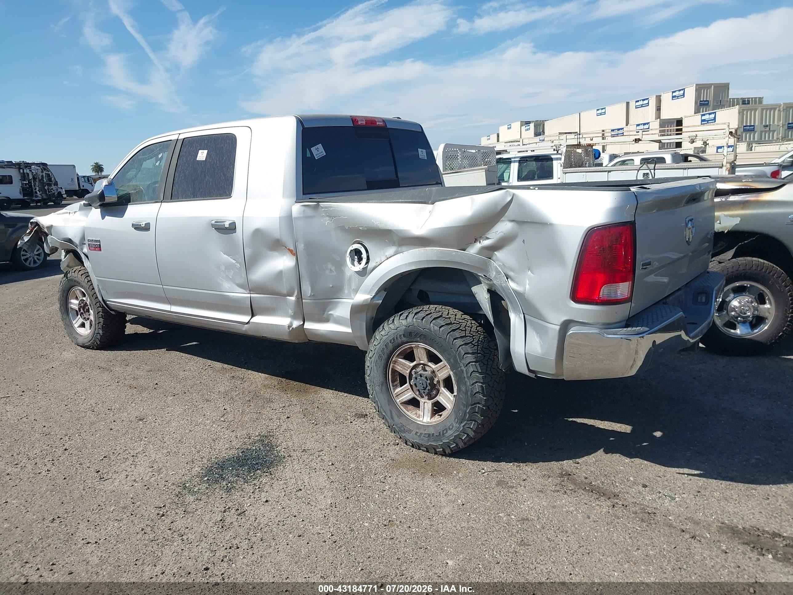 2012 Ram 2500 Laramie Серебряный vin: 3C6UD5NL5CG335932