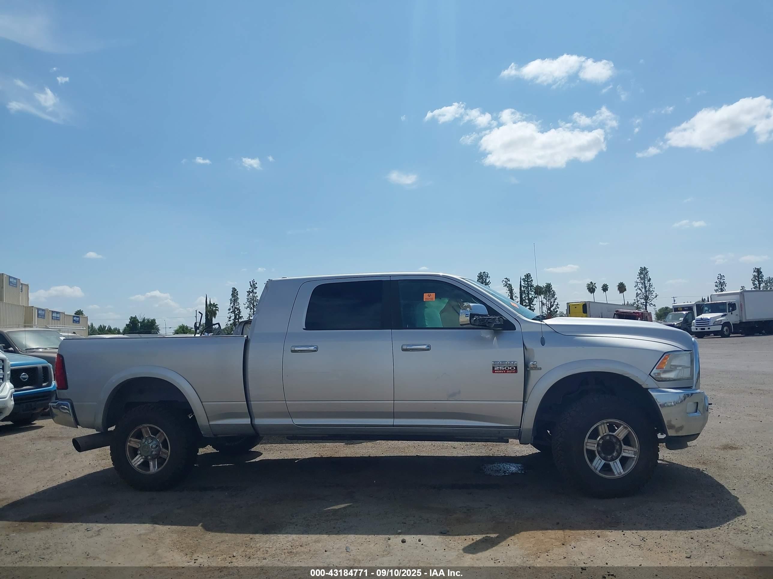 2012 Ram 2500 Laramie Серебряный vin: 3C6UD5NL5CG335932