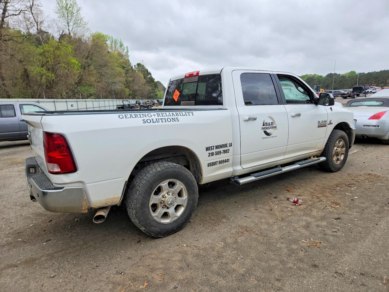 2017 Ram 2500 Slt White vin: 3C6UR4DL8HG632343