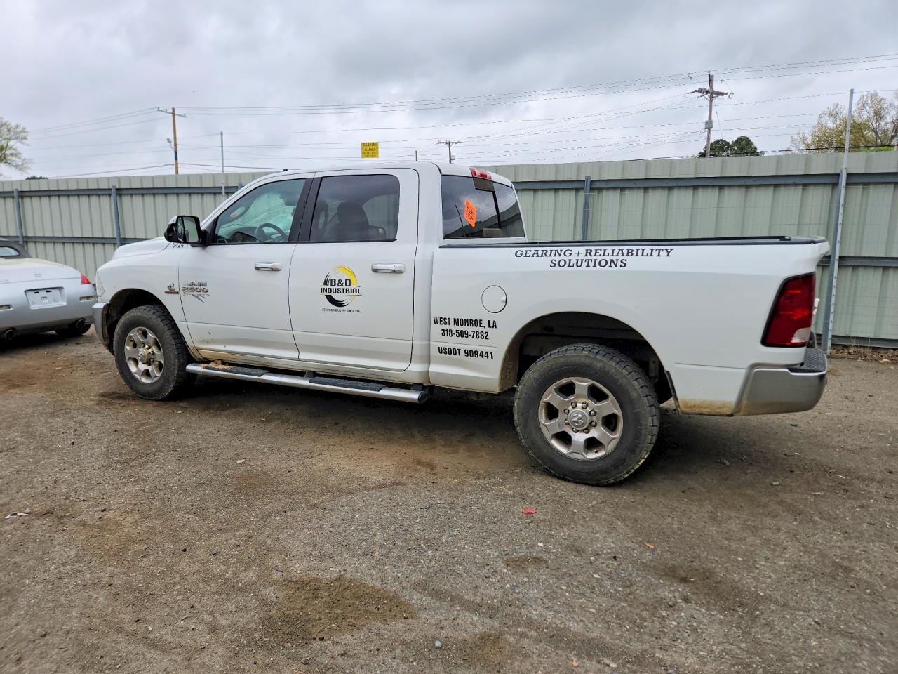 2017 Ram 2500 Slt White vin: 3C6UR4DL8HG632343