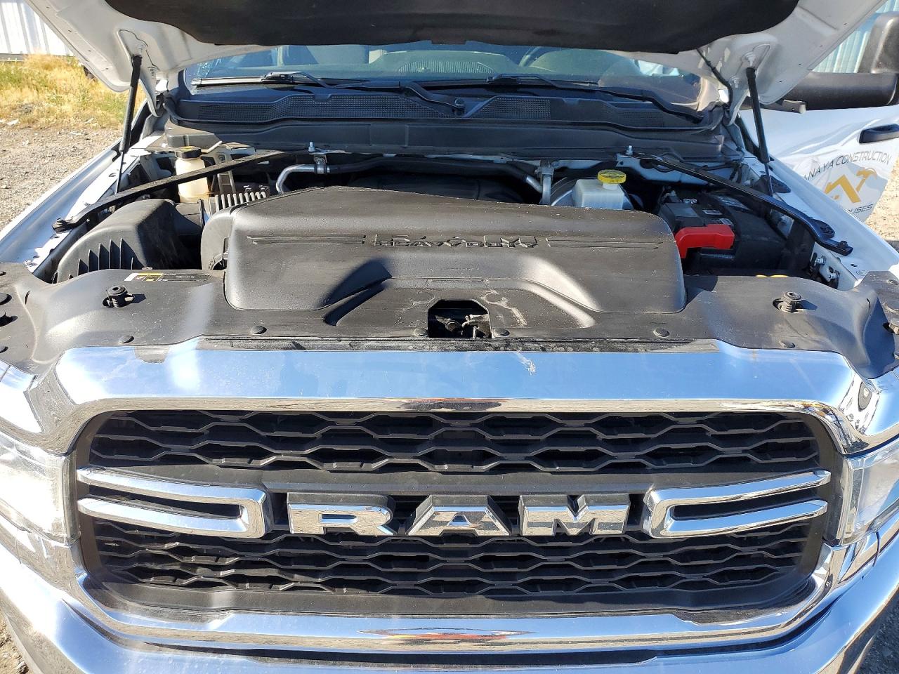 2022 Ram 2500 Tradesman White vin: 3C6UR4HJ3NG117724