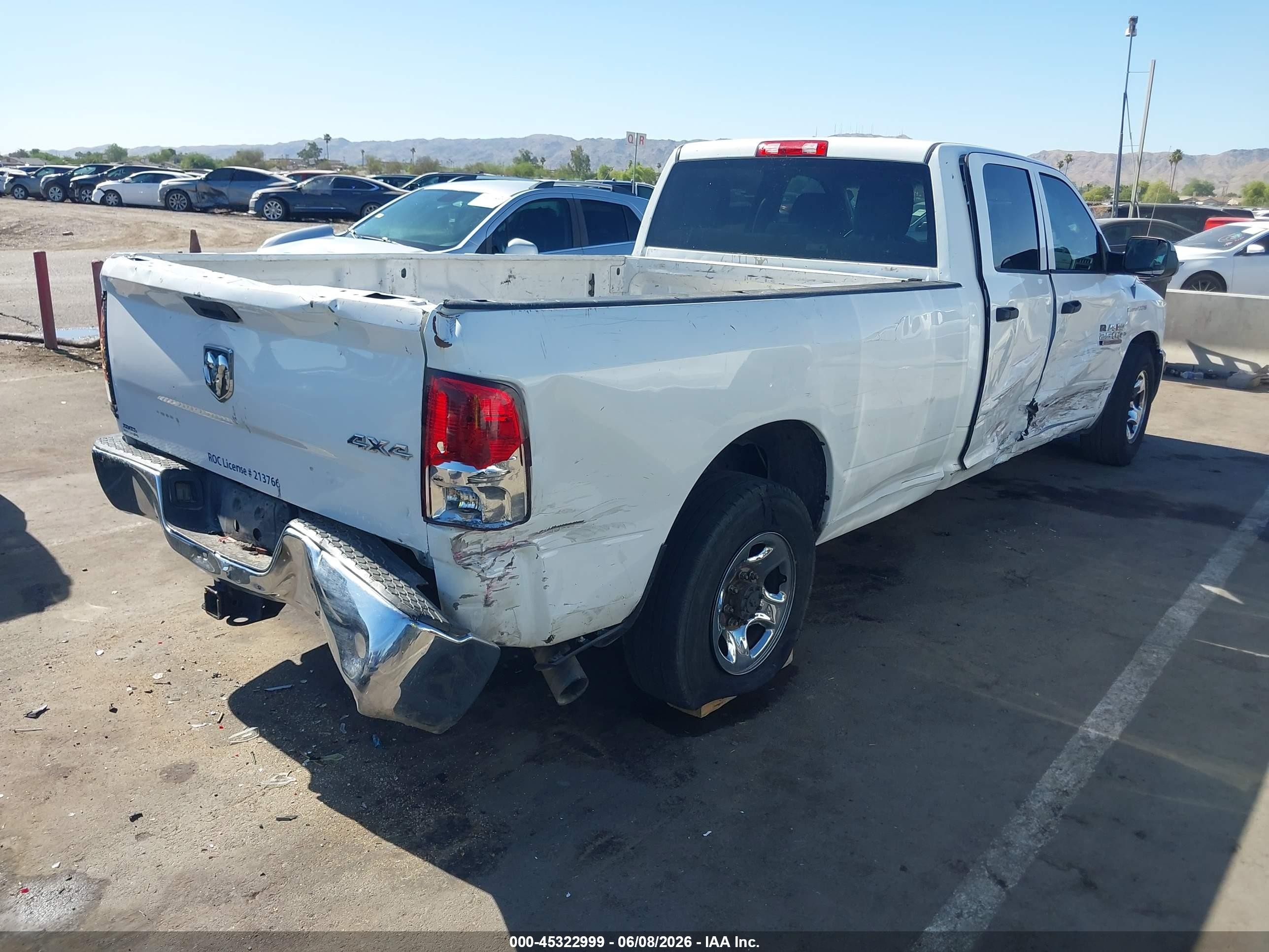 2013 Ram 2500 Tradesman Белый vin: 3C6UR4HL9DG570102