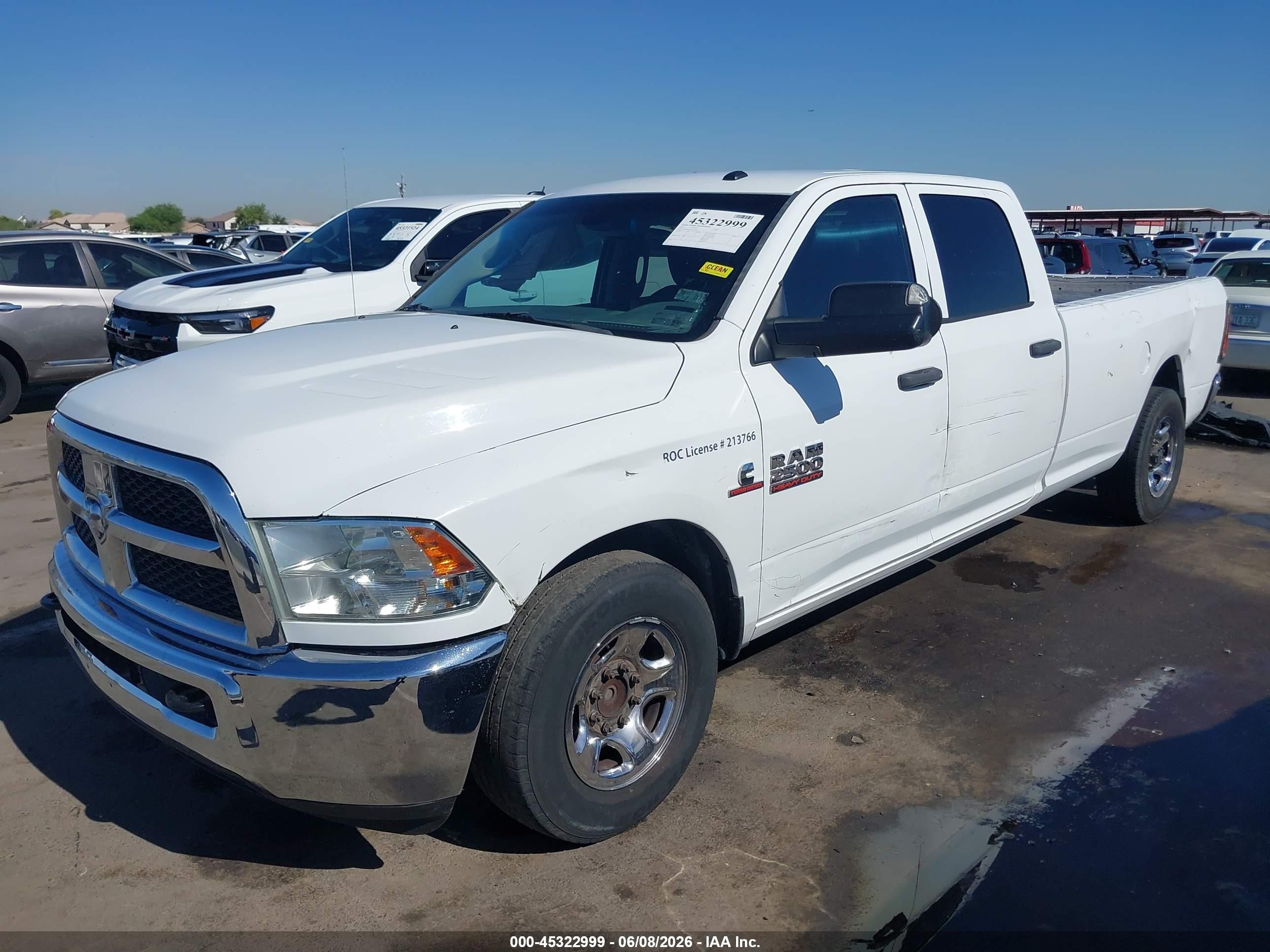 2013 Ram 2500 Tradesman Белый vin: 3C6UR4HL9DG570102