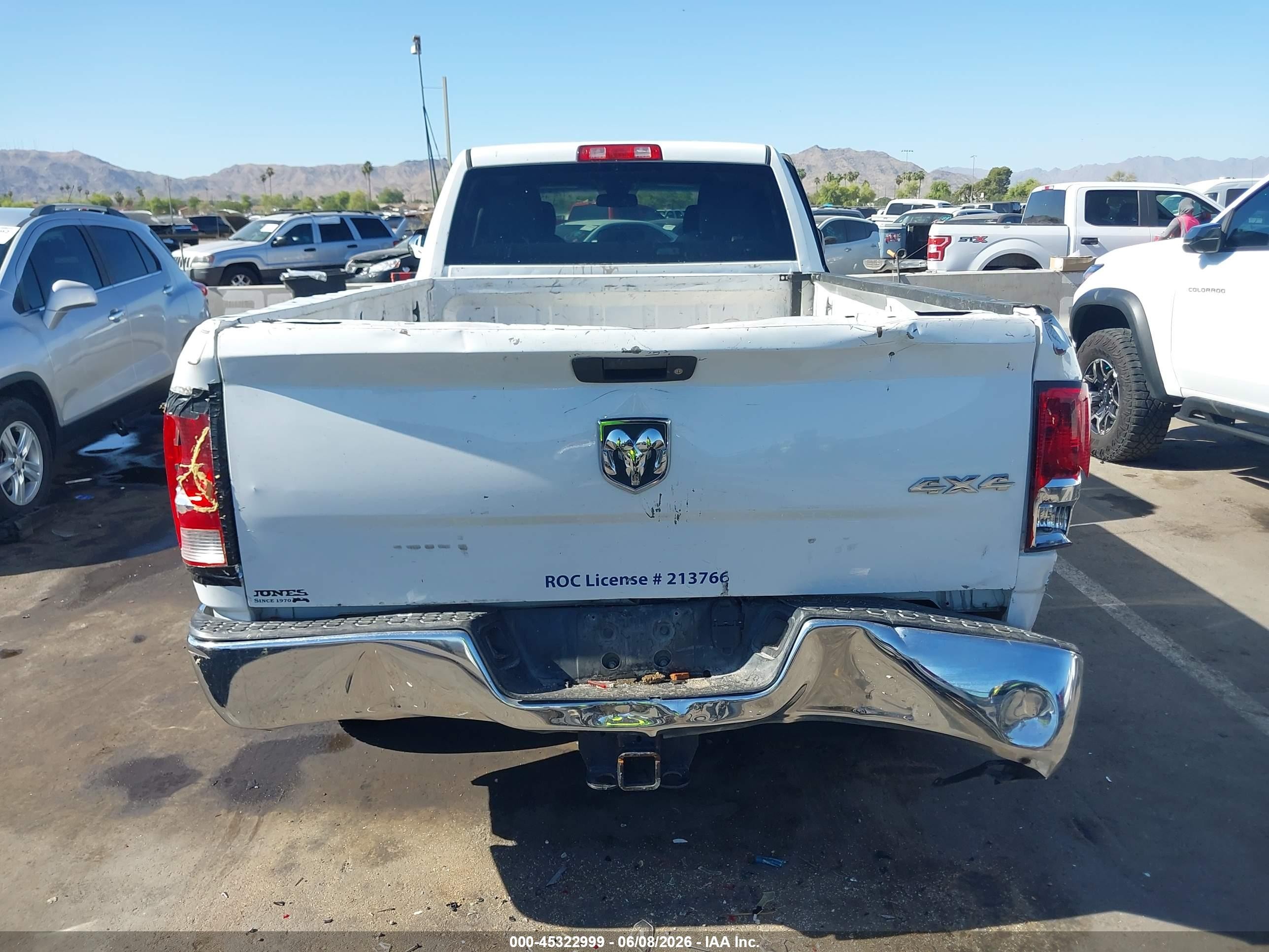 2013 Ram 2500 Tradesman Белый vin: 3C6UR4HL9DG570102