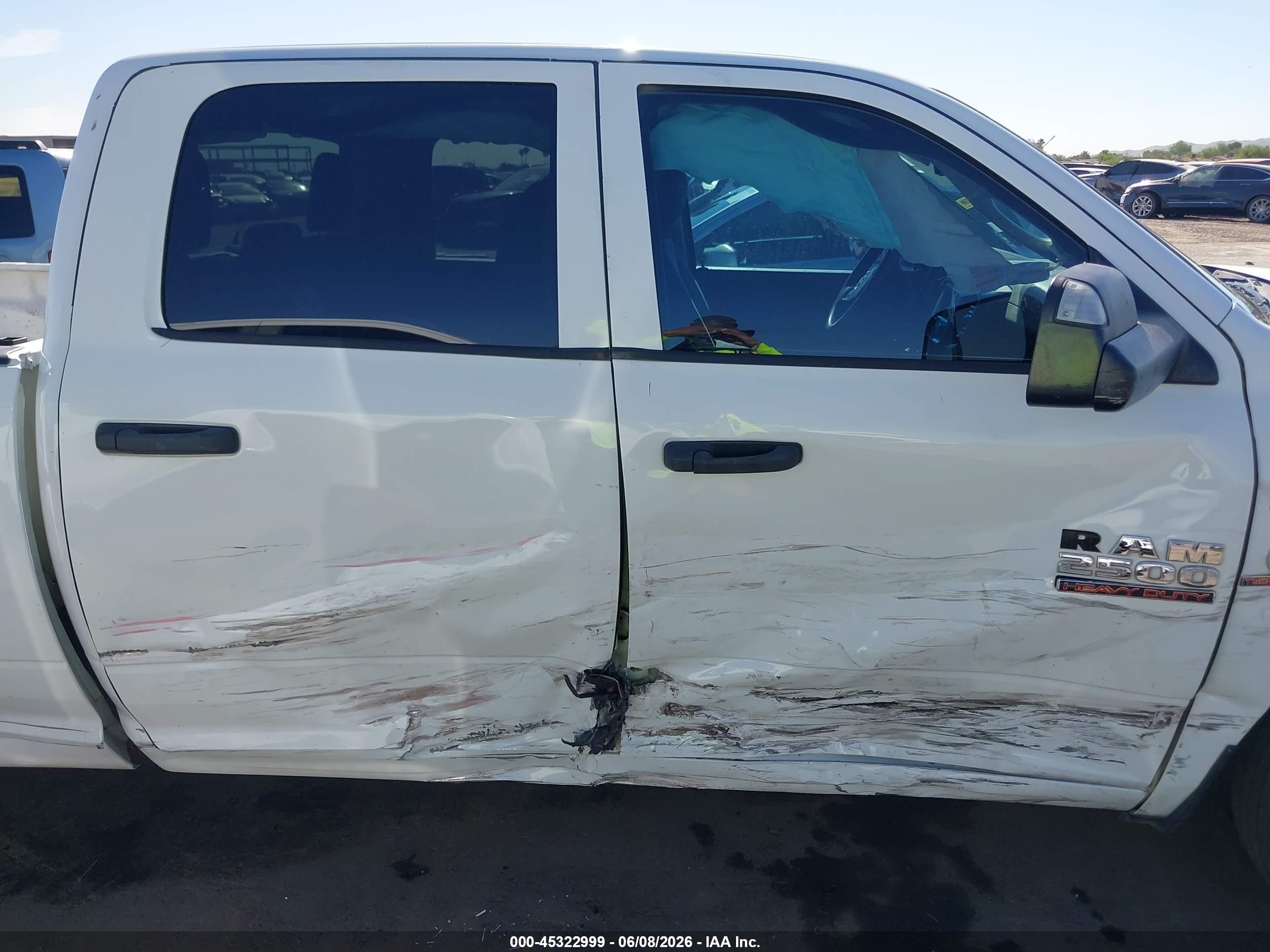 2013 Ram 2500 Tradesman Белый vin: 3C6UR4HL9DG570102