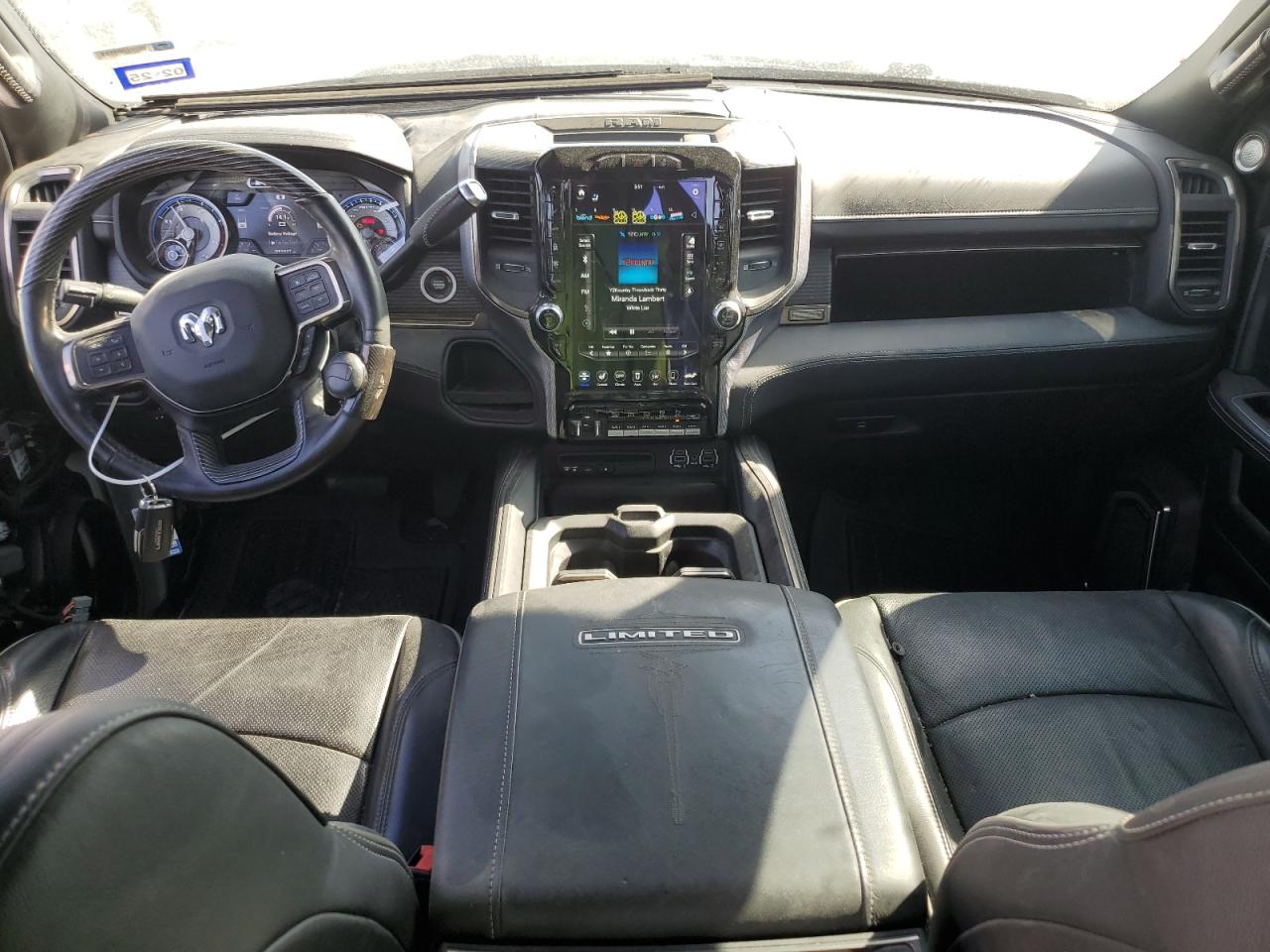 2019 Ram 2500 Limited White vin: 3C6UR4SL2KG640805
