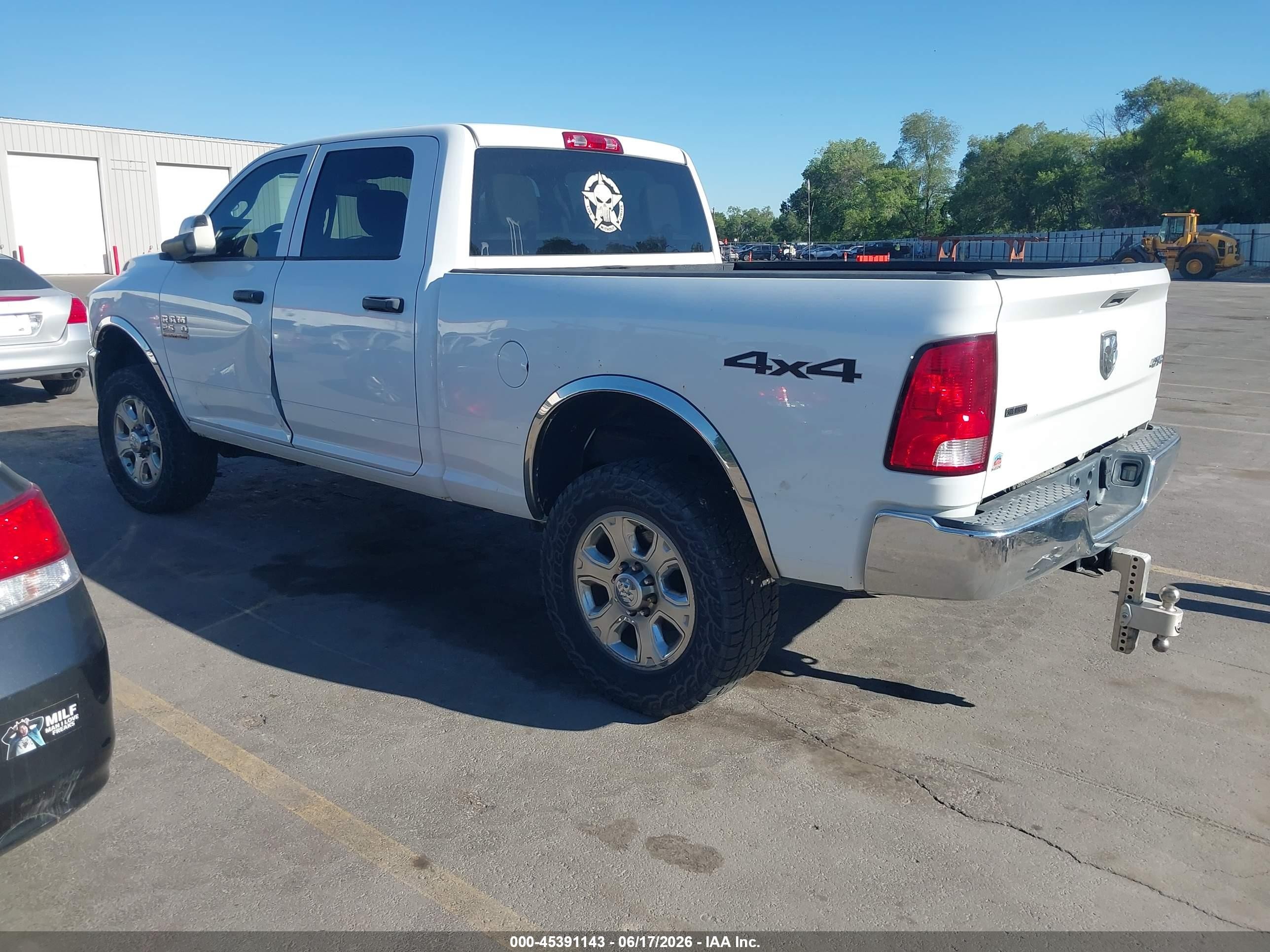 2015 Ram 2500 Tradesman Silver vin: 3C6UR5CJ1FG634552