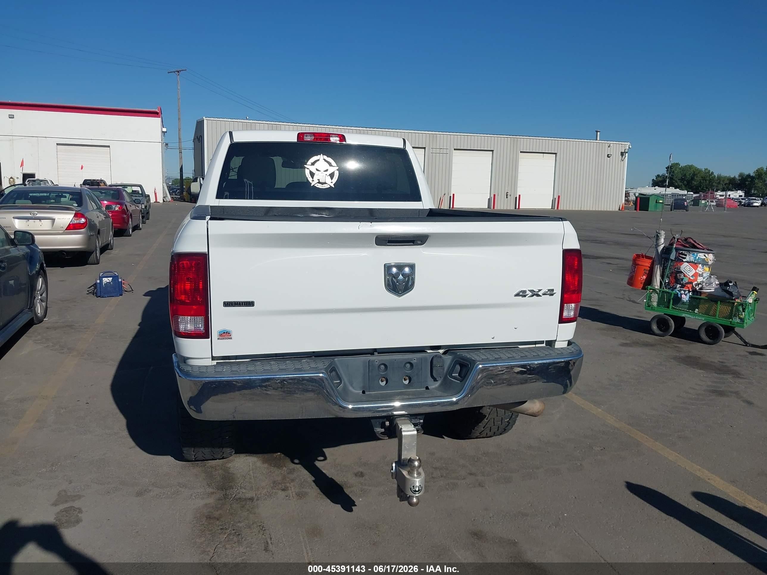 2015 Ram 2500 Tradesman Silver vin: 3C6UR5CJ1FG634552