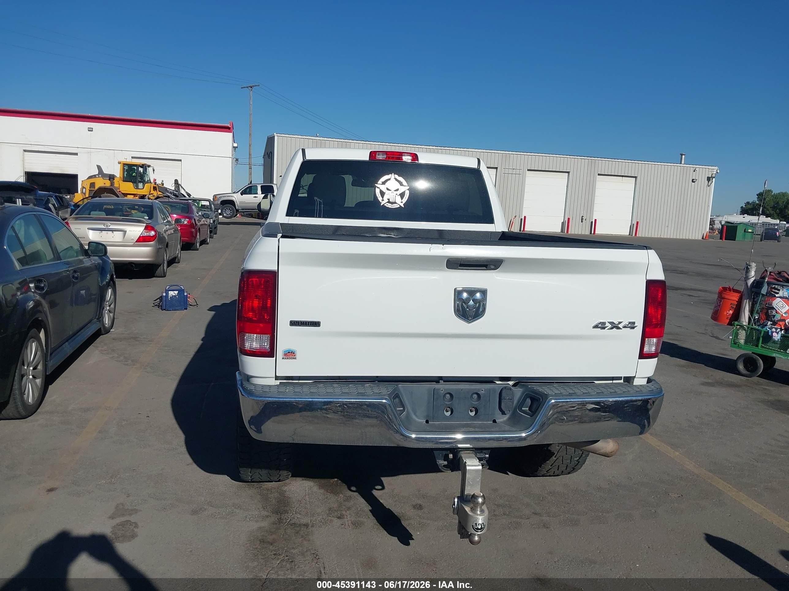 2015 Ram 2500 Tradesman Silver vin: 3C6UR5CJ1FG634552