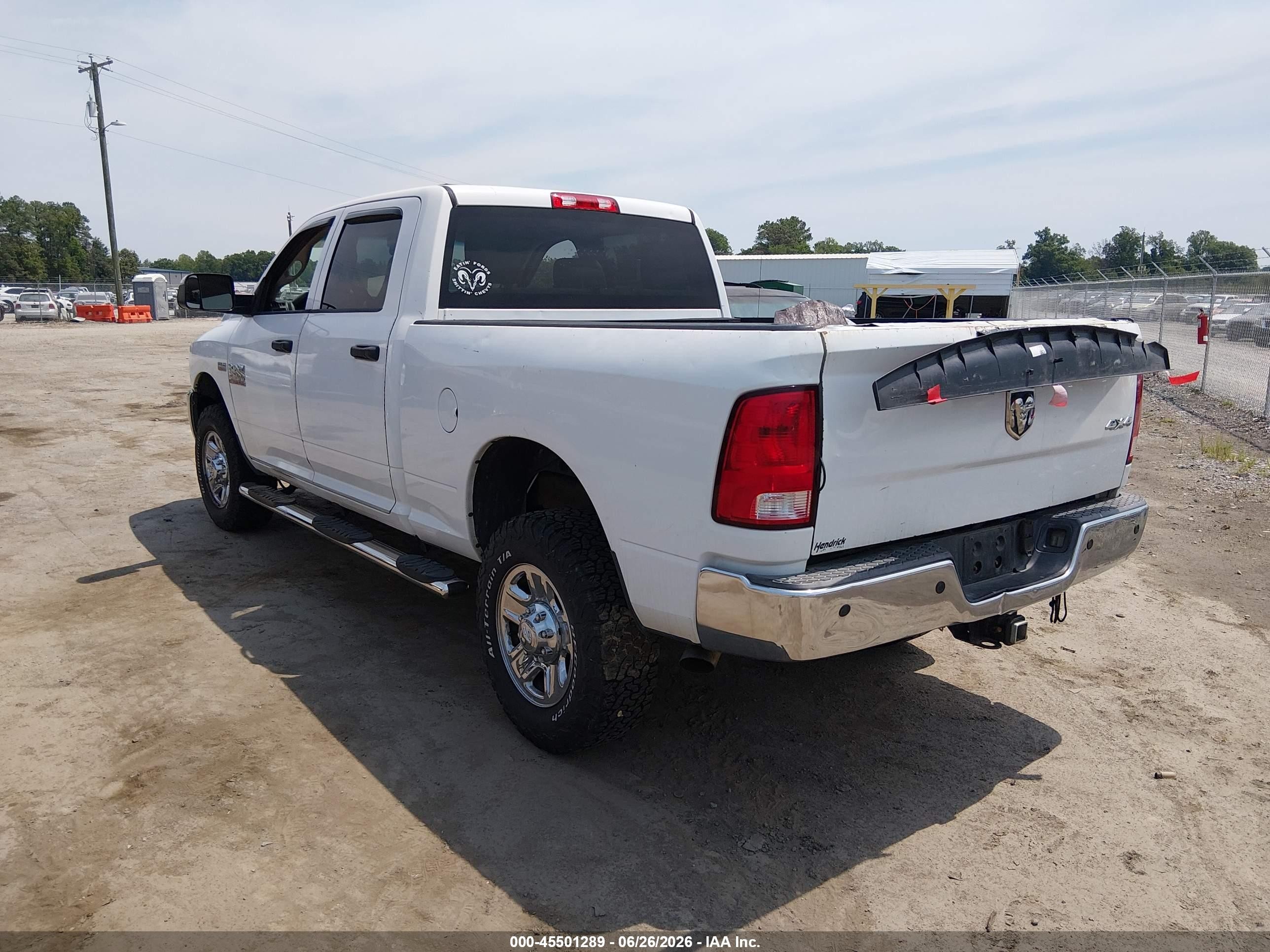 2015 Ram 2500 Tradesman White vin: 3C6UR5CJ2FG500973