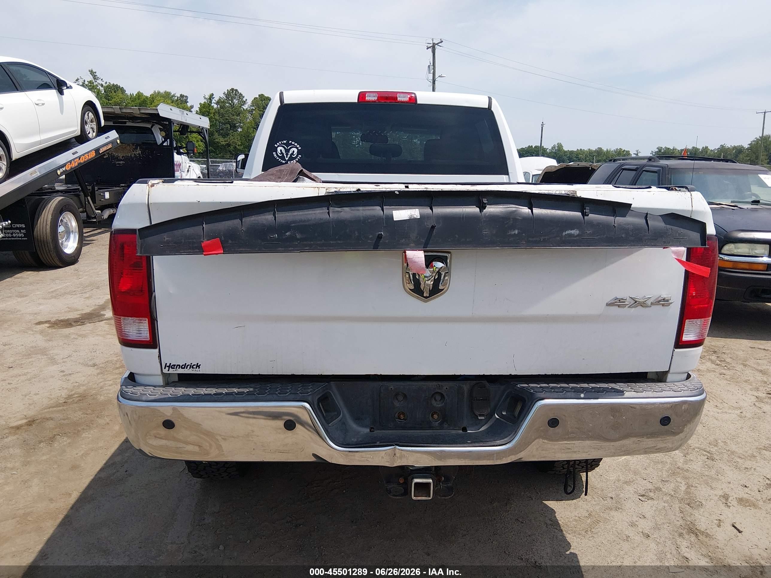 2015 Ram 2500 Tradesman White vin: 3C6UR5CJ2FG500973