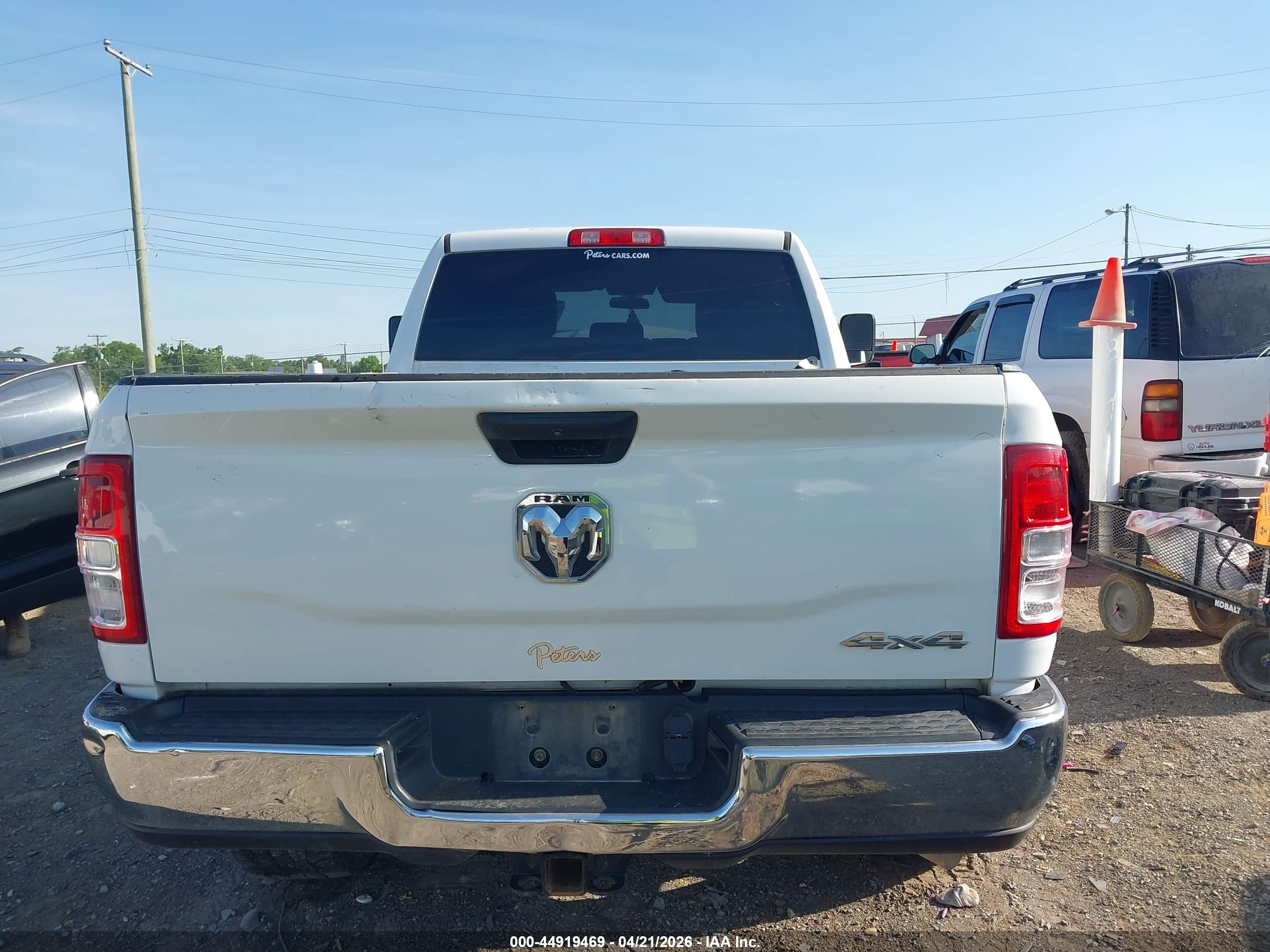 2020 Ram 2500 Tradesman  4x4 6'4 Box Белый vin: 3C6UR5CJ2LG163538