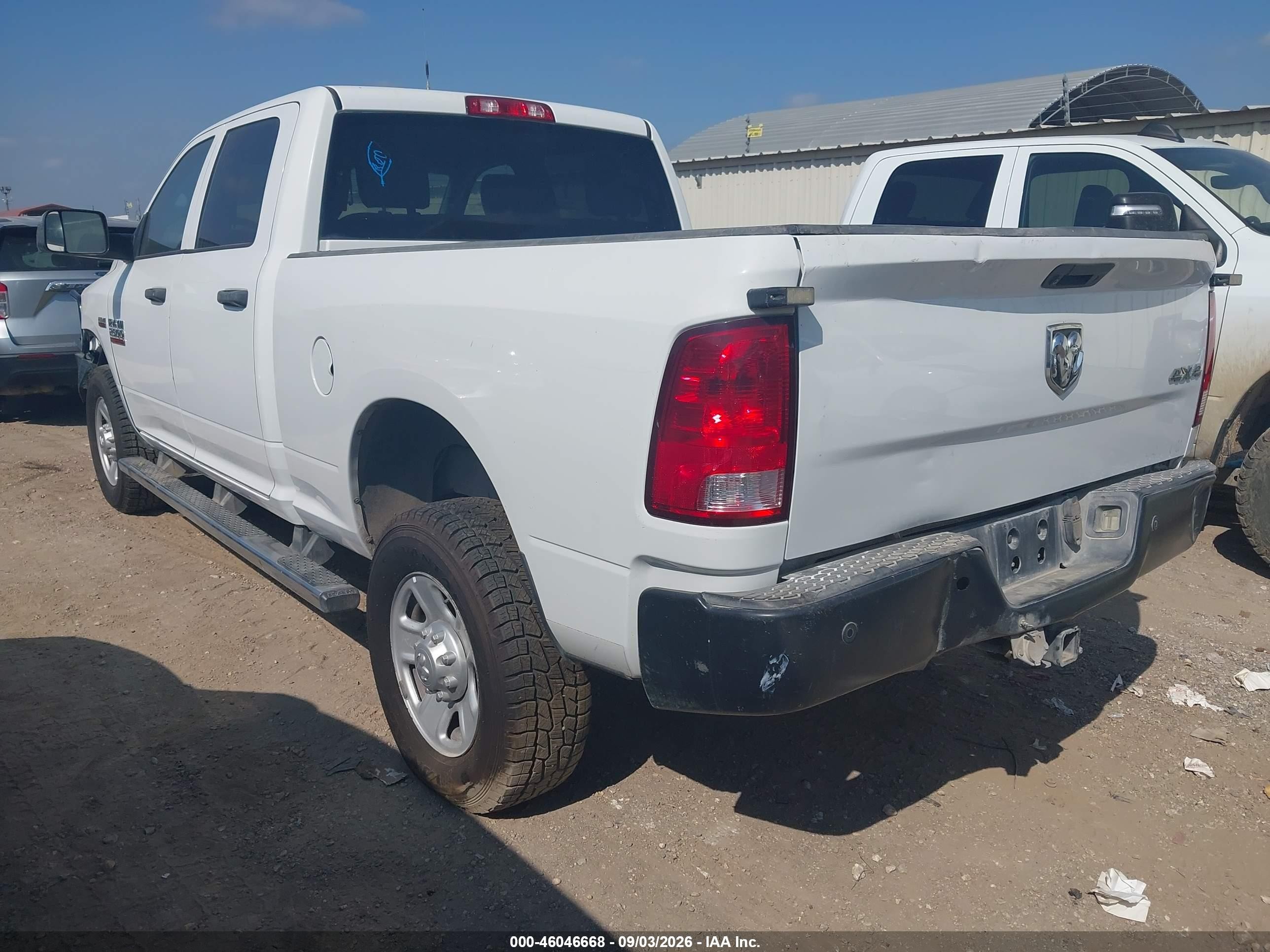 2015 Ram 2500 Tradesman White vin: 3C6UR5CJ4FG705355