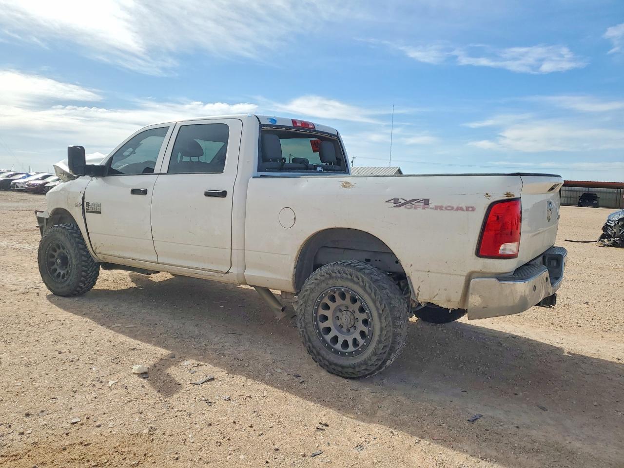 2016 Ram 2500 St Белый vin: 3C6UR5CJ6GG351422