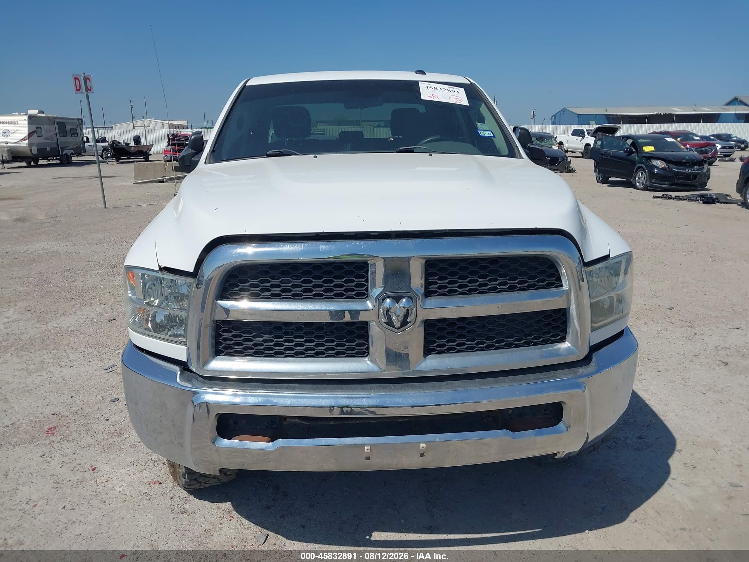 2014 Ram 2500 Tradesman White vin: 3C6UR5CJ8EG214088