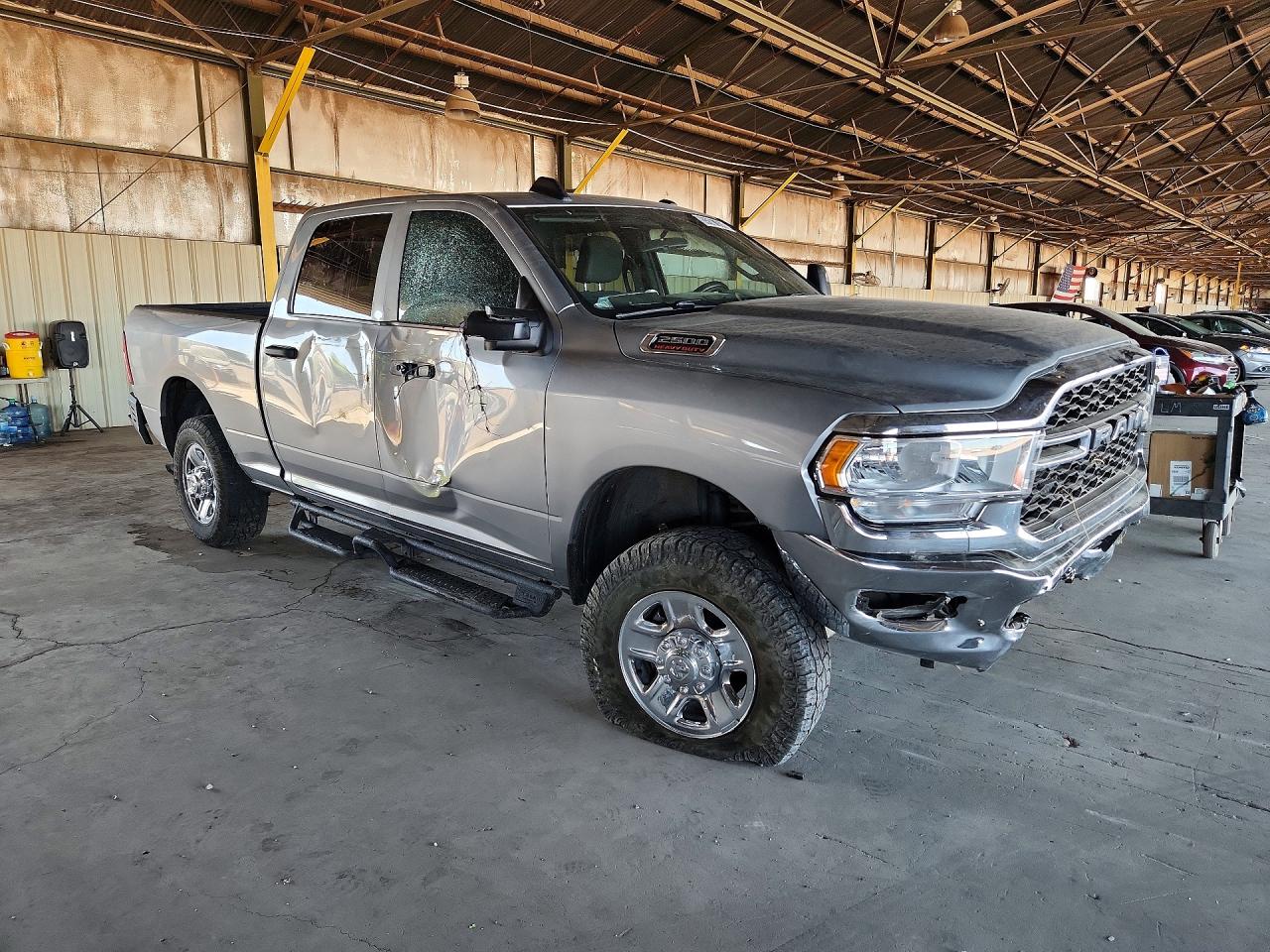 2024 Ram 2500 Tradesman Silver vin: 3C6UR5CJ8RG327500