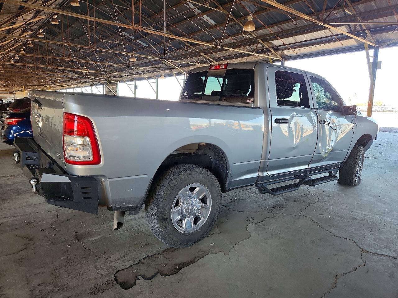 2024 Ram 2500 Tradesman Silver vin: 3C6UR5CJ8RG327500