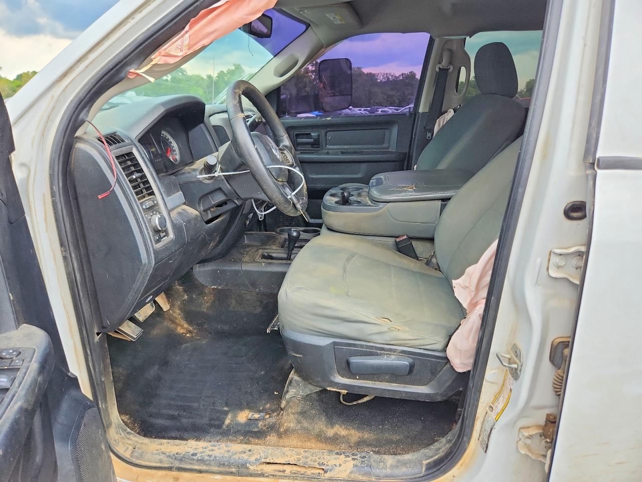 2013 Ram 2500 St Белый vin: 3C6UR5CL0DG594768