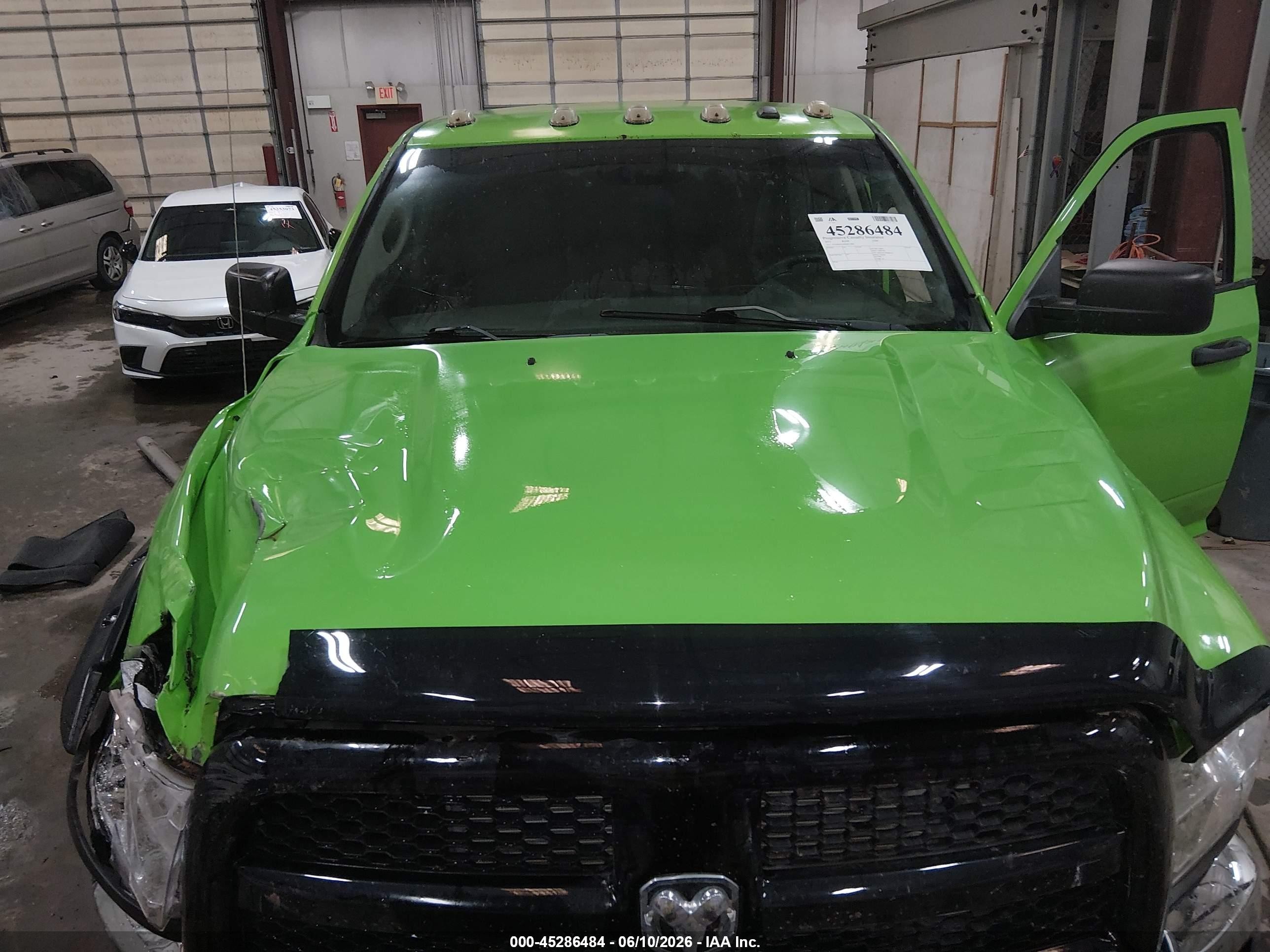2013 Ram 2500 Tradesman Green vin: 3C6UR5CL0DG611990